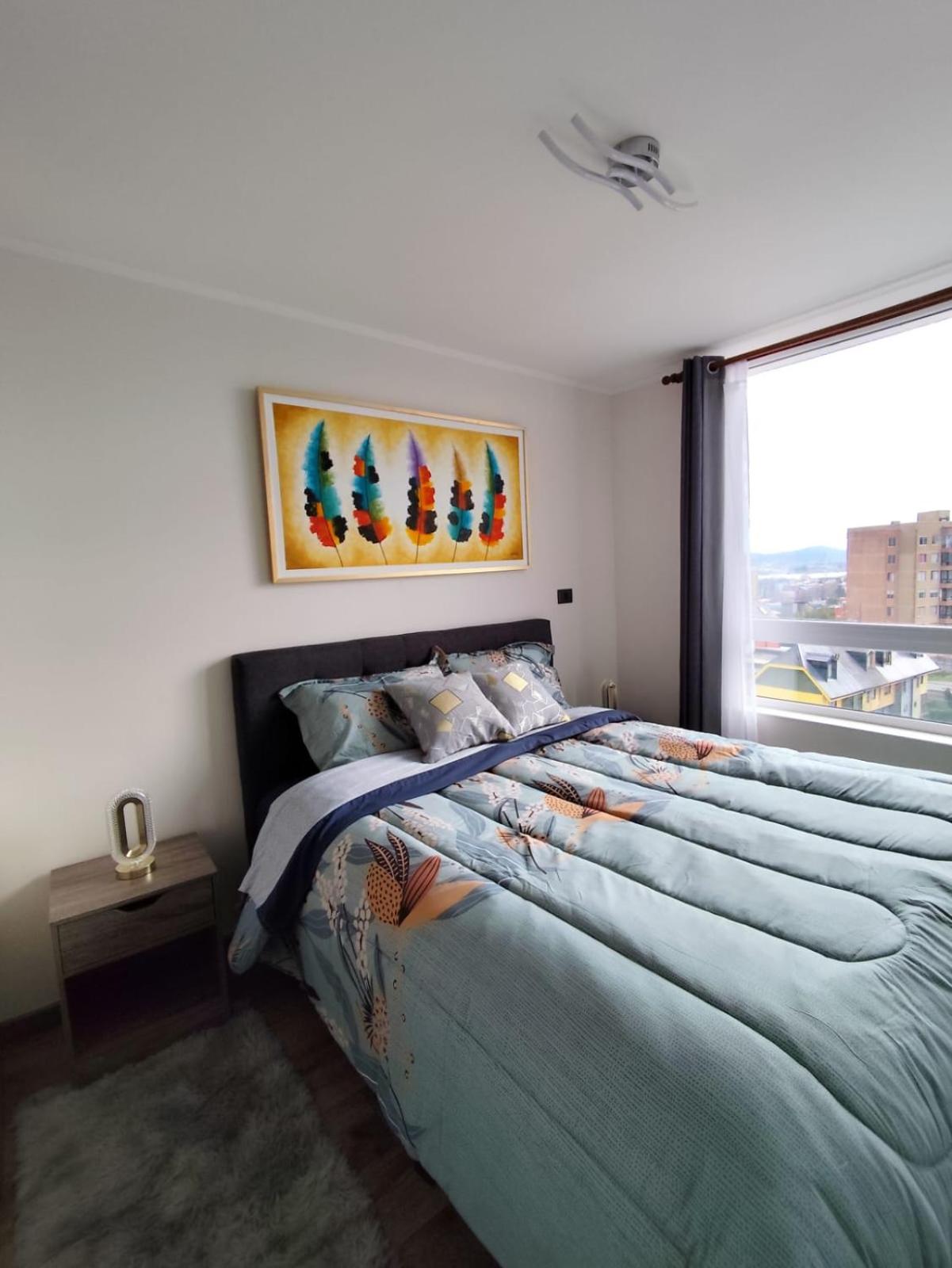 Two-Bedroom Apartment with Lake View photo 3