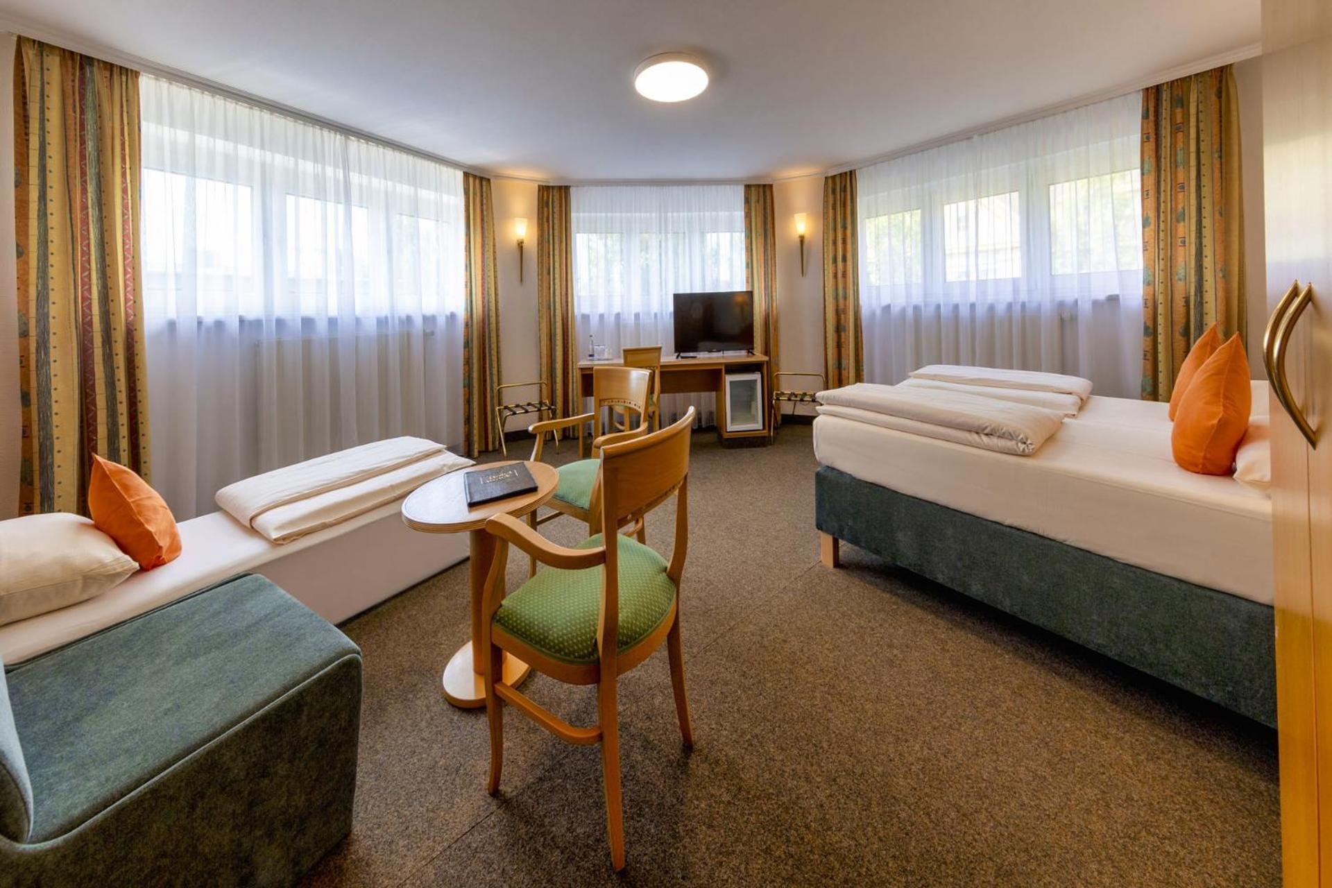 Triple Room
