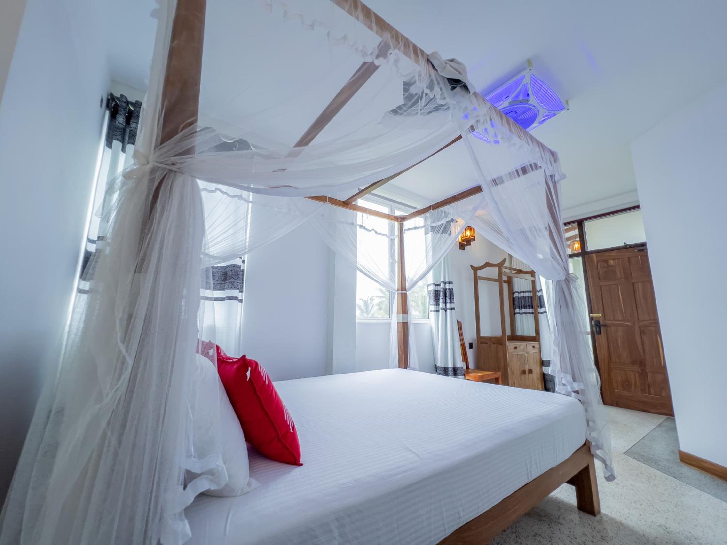 Double Room with Private Bathroom photo 3