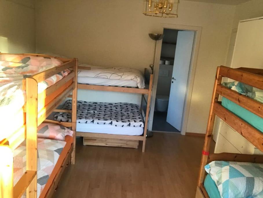 Three-Bedroom Apartment with Mountain View photo 1