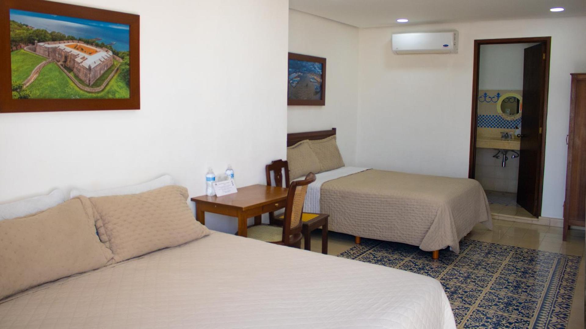 Suite with Balcony - Photo 1