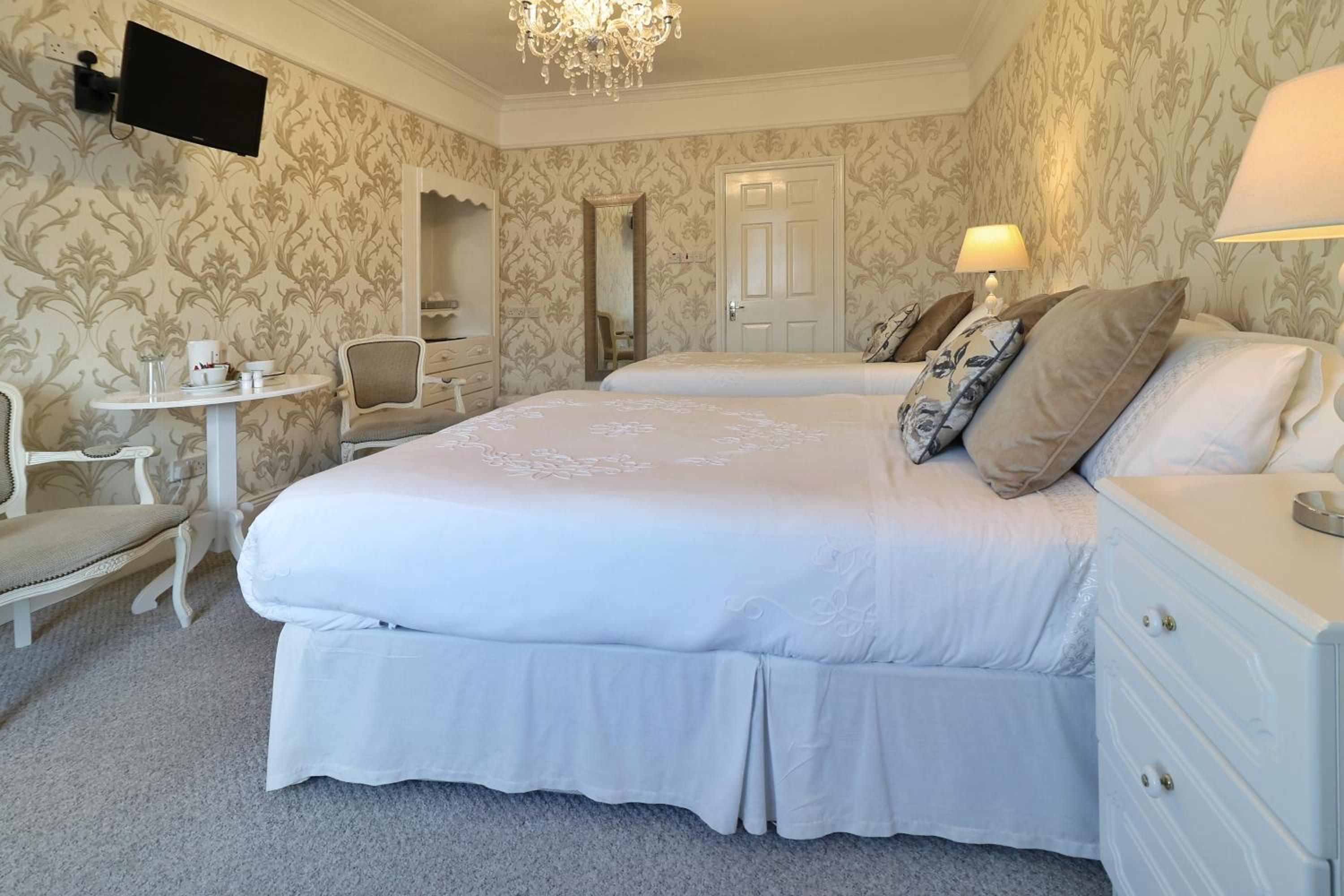 Deluxe Double or Twin Room
