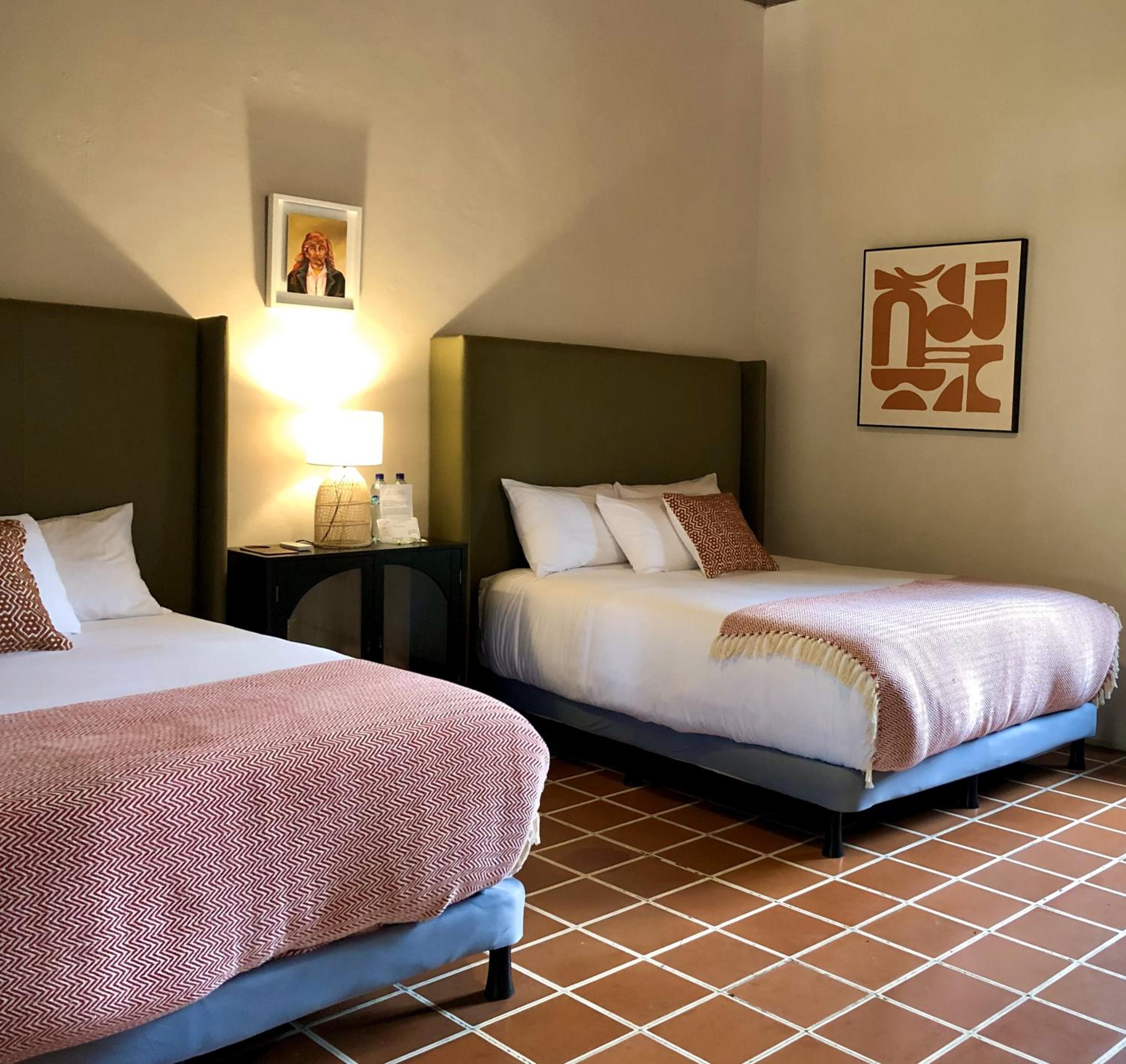 Deluxe Queen Room with Two Queen Beds photo 3