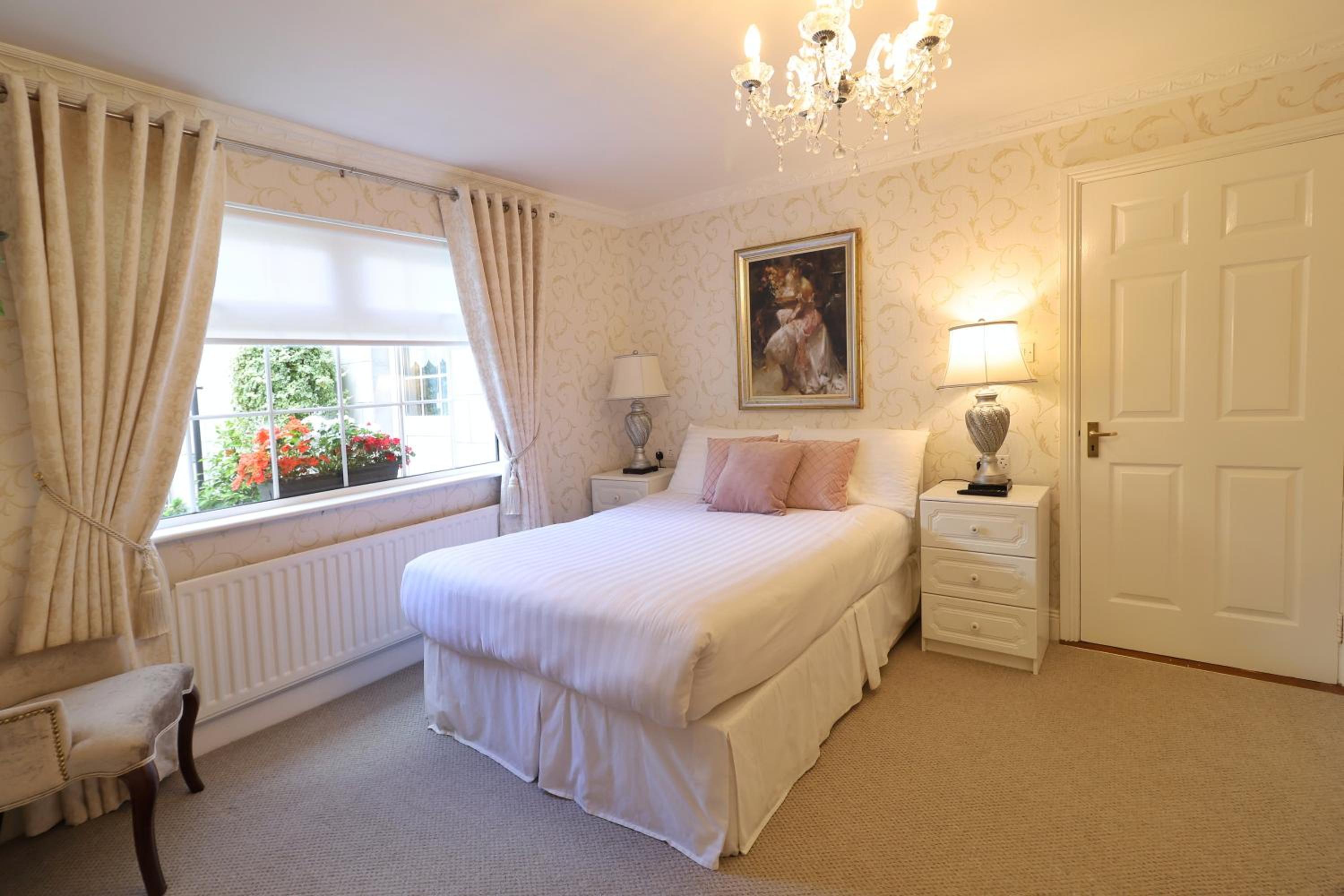 Double or Twin Room - Photo 1