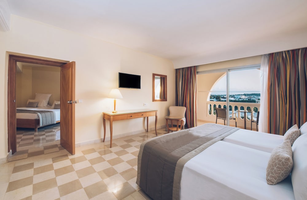 Junior Suite - Photo 1