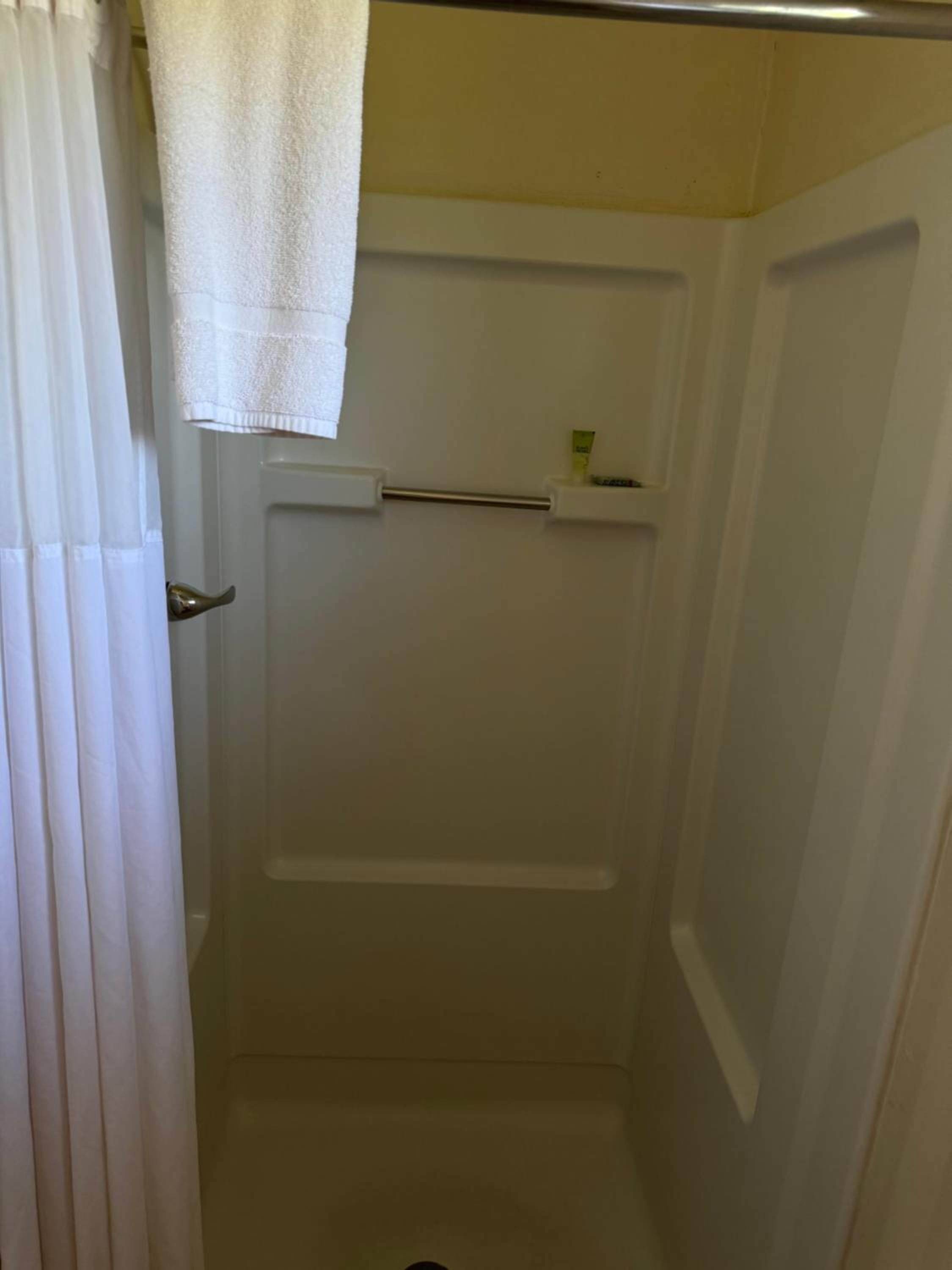 Single Room photo 3