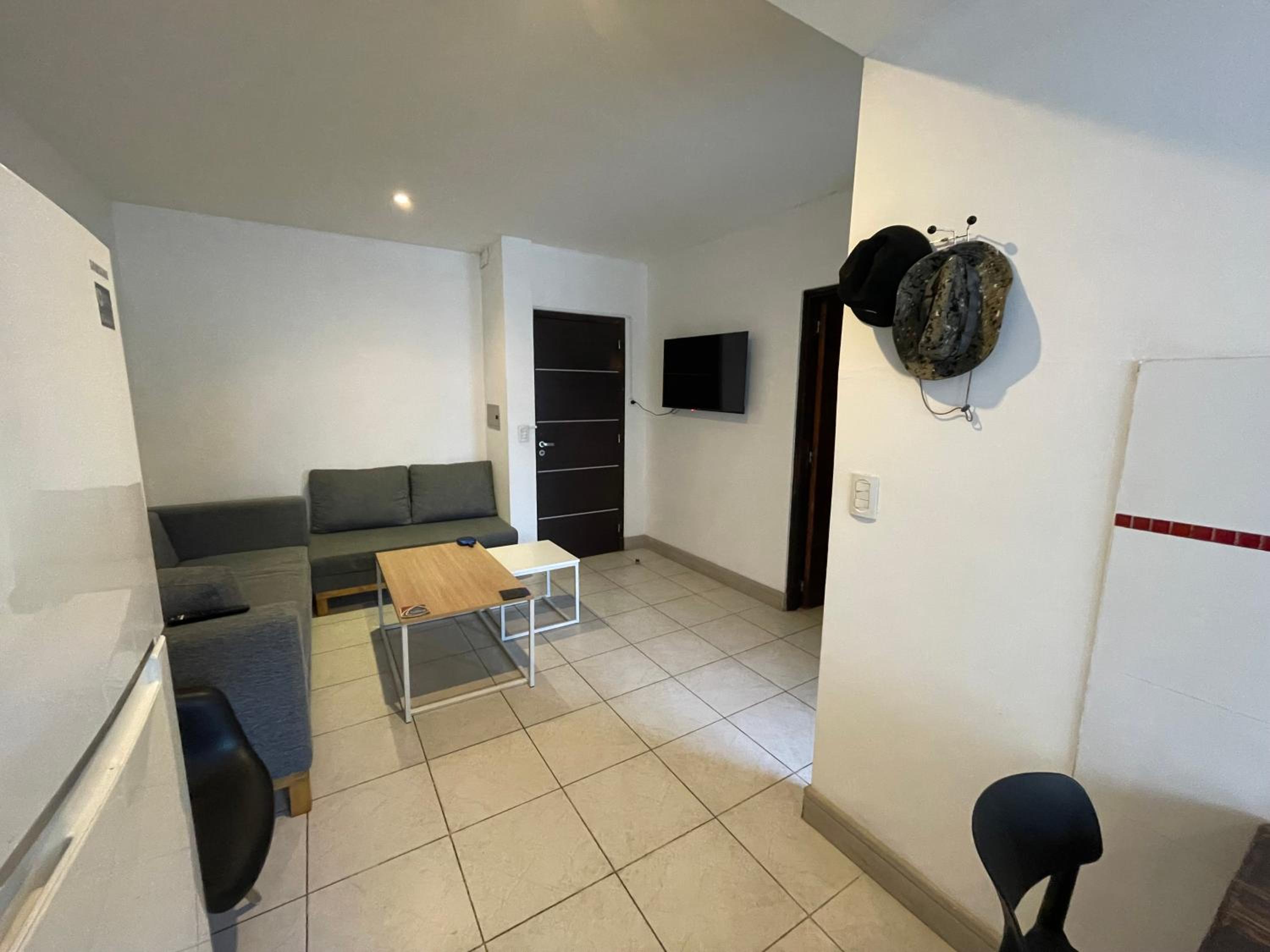 One-Bedroom Apartment photo 2