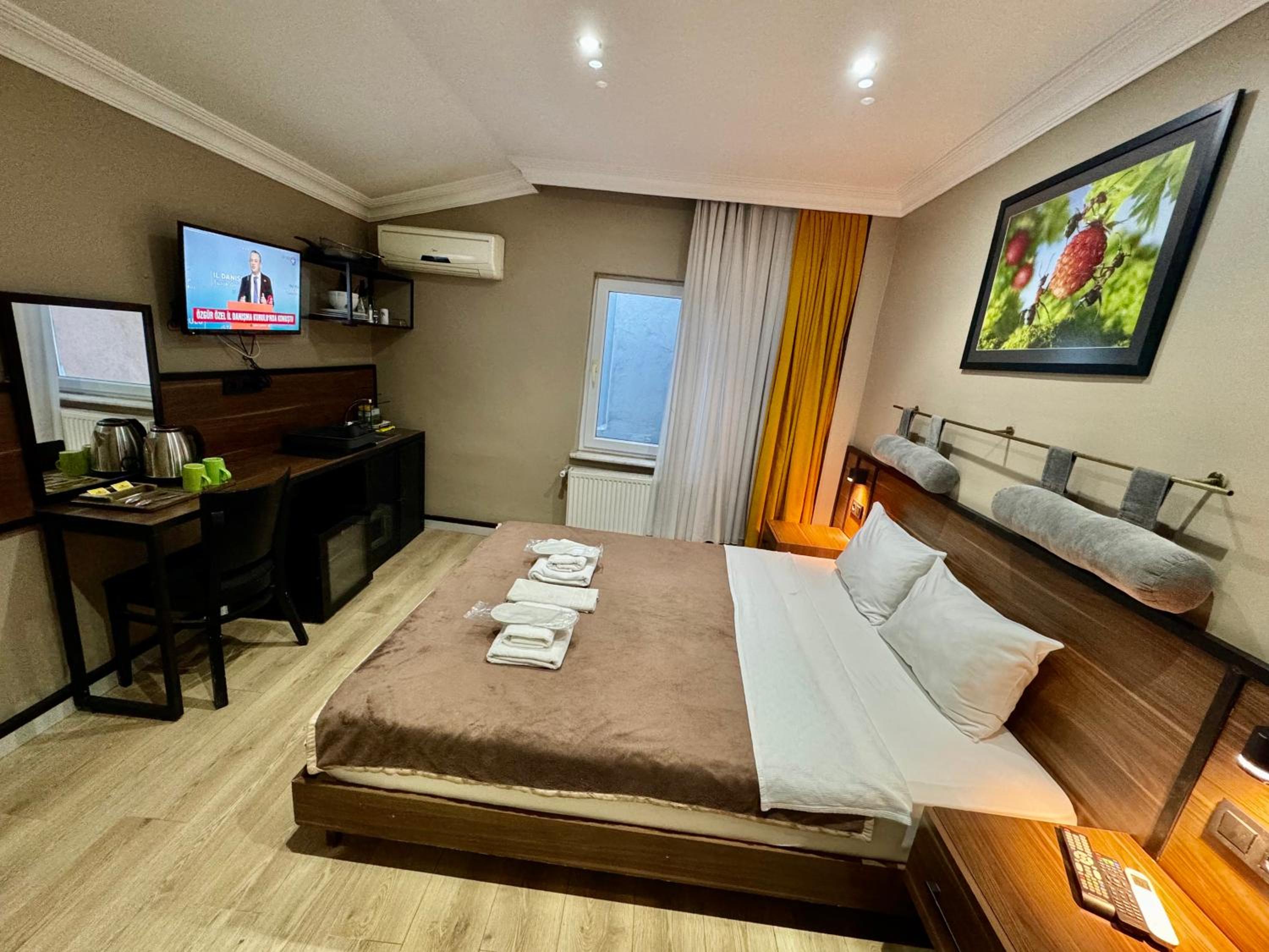 Superior Queen Room with Two Queen Beds photo 1