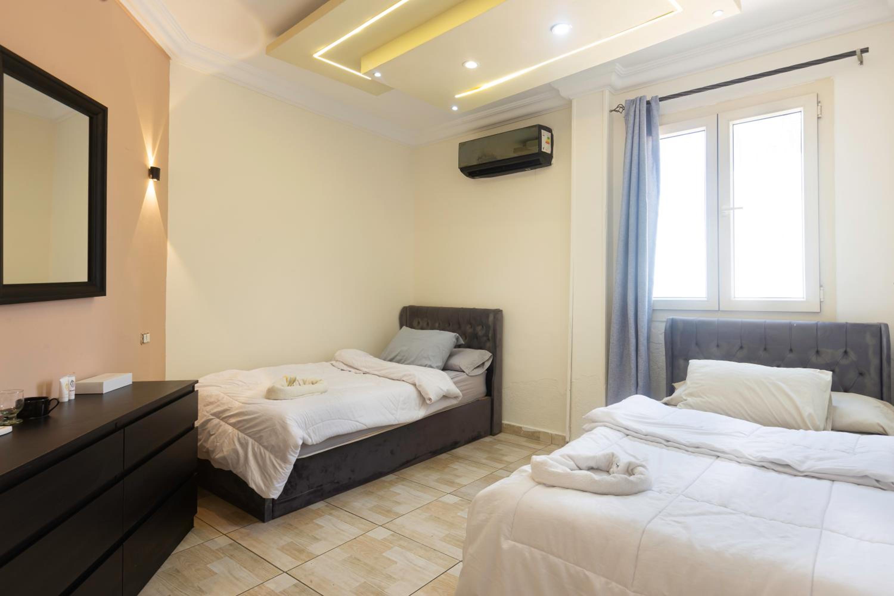 Deluxe Double Room with Side Sea View