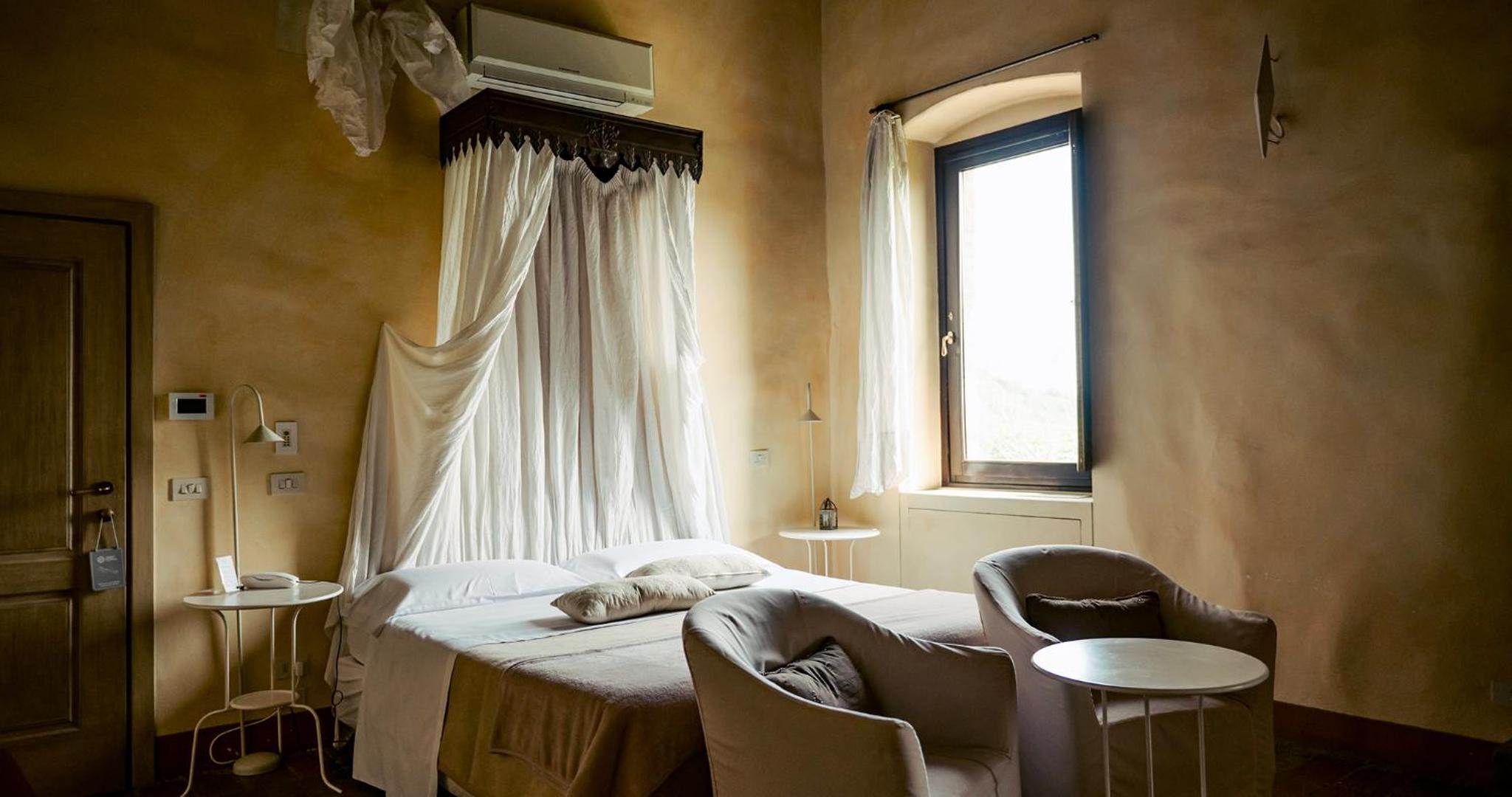 Junior Suite with Garden View - Photo 2