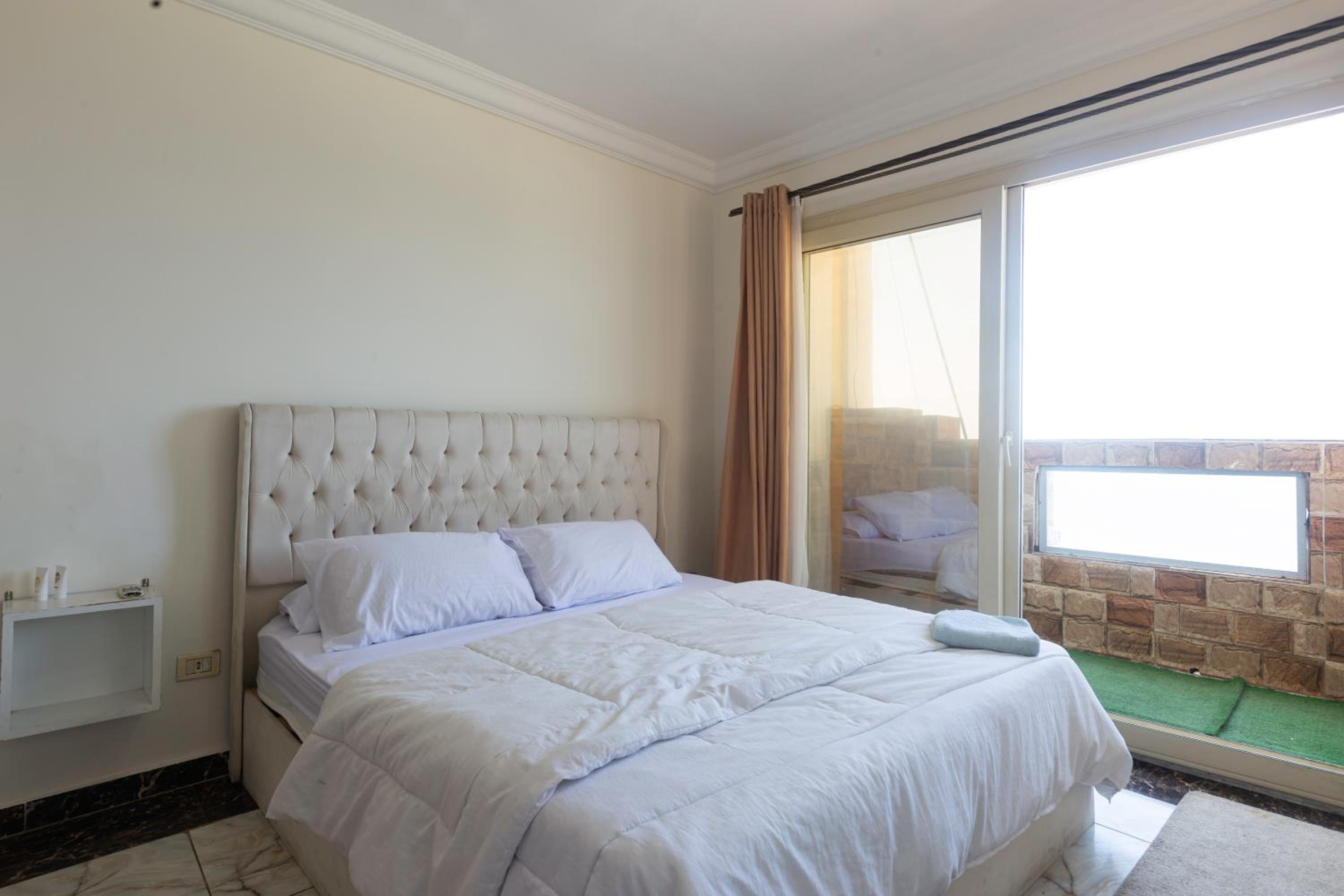 Double Room with Balcony and Sea View