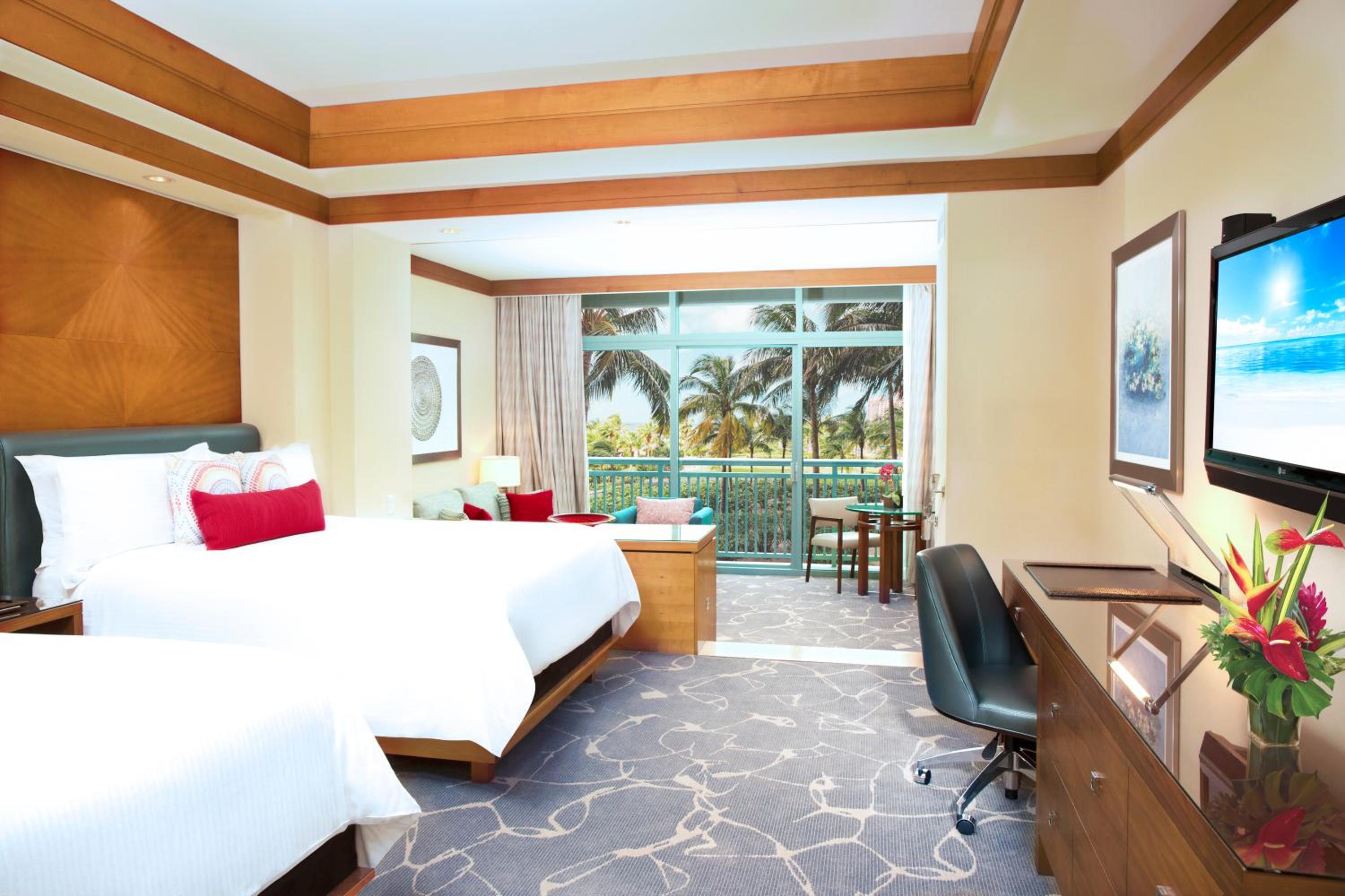 Suite with Two Queen Beds (Non Smoking)