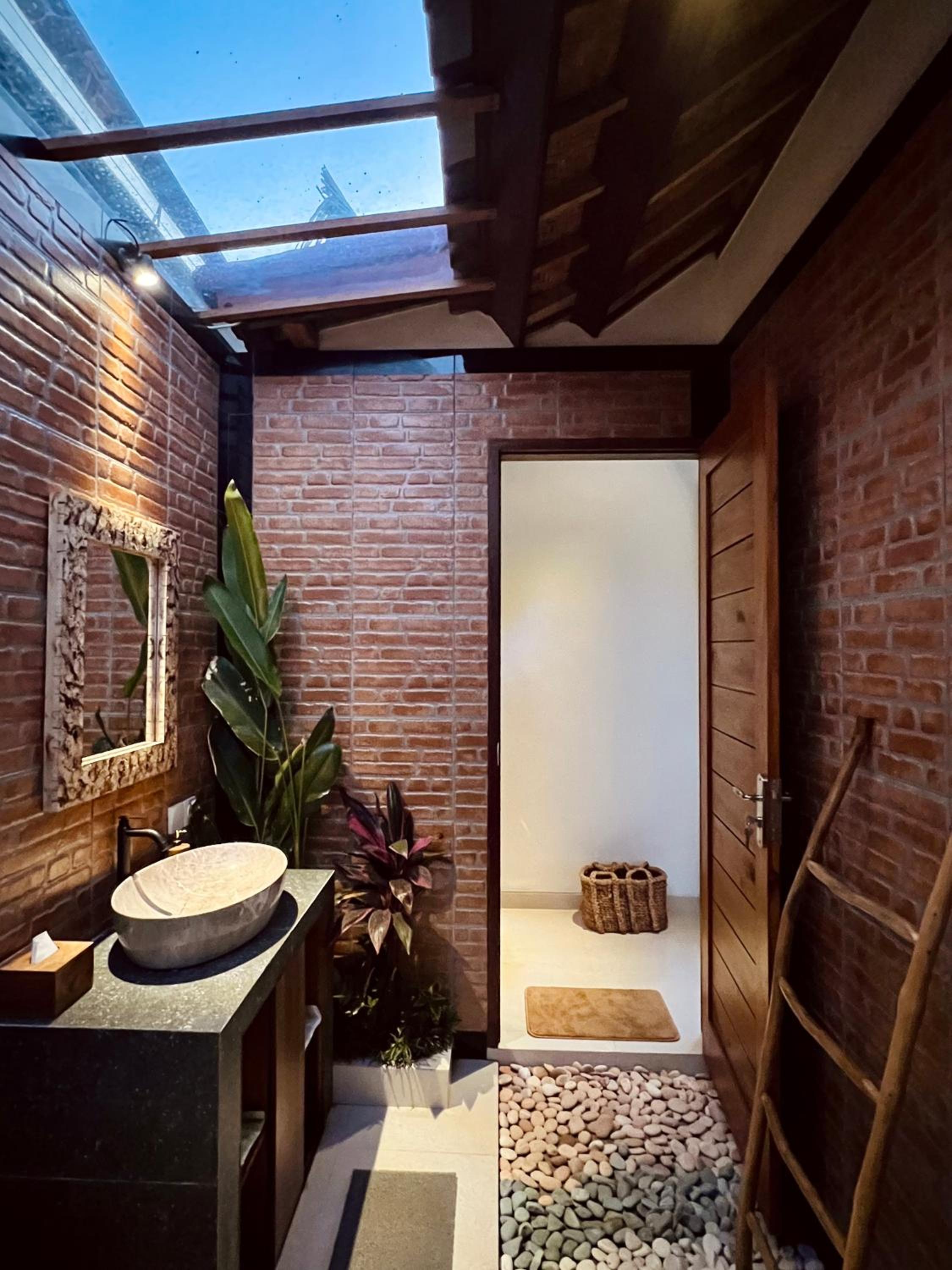 Two-Bedroom Villa - Photo 12