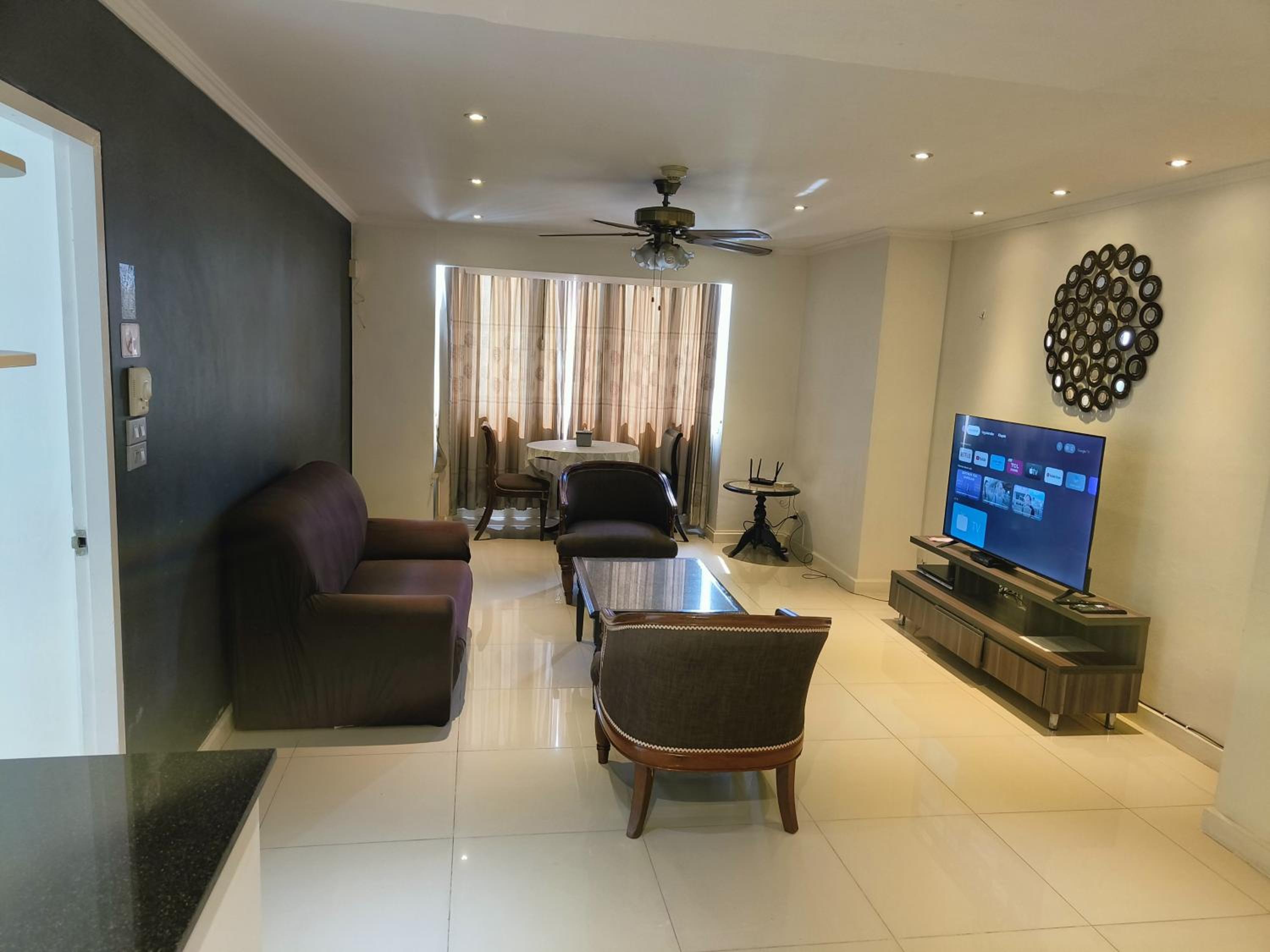 One-Bedroom Suite photo 3
