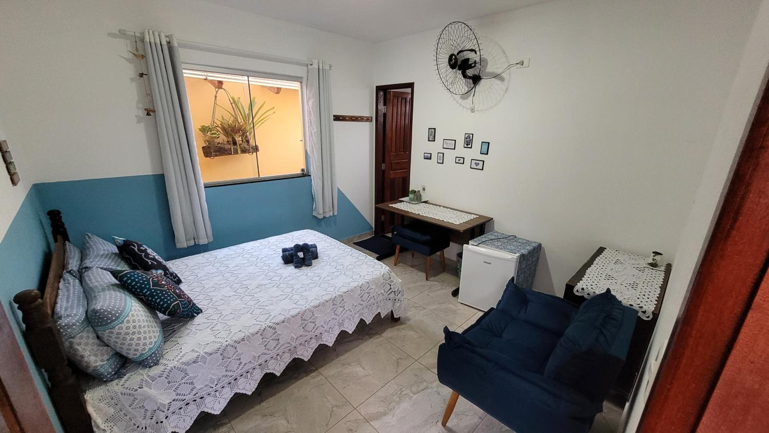 Double Room with Private Bathroom - Photo 8