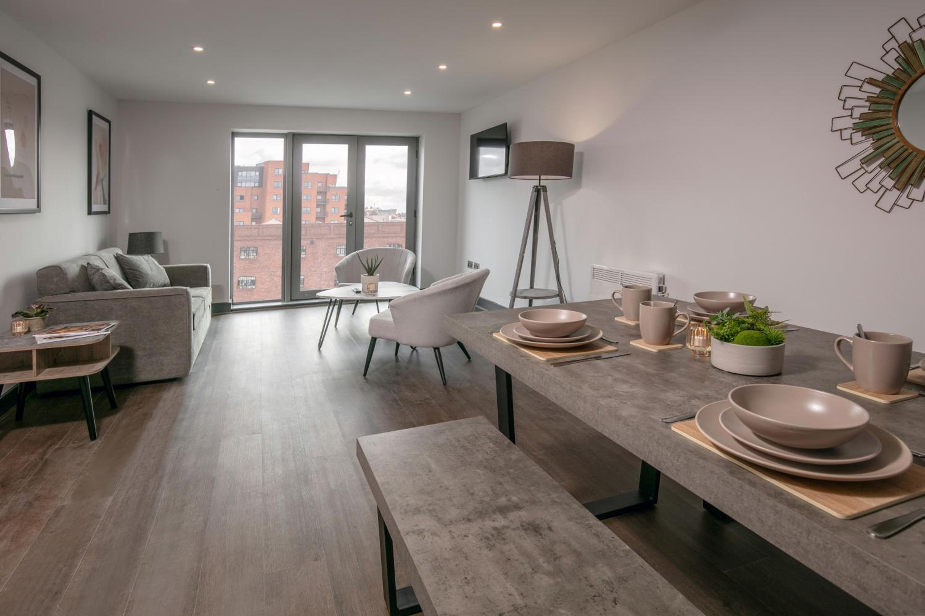 Two-Bedroom Apartment with One Double Bed, Two Single Beds and One Sofa Bed - Walk-In Shower/Non Smoking - Photo 10