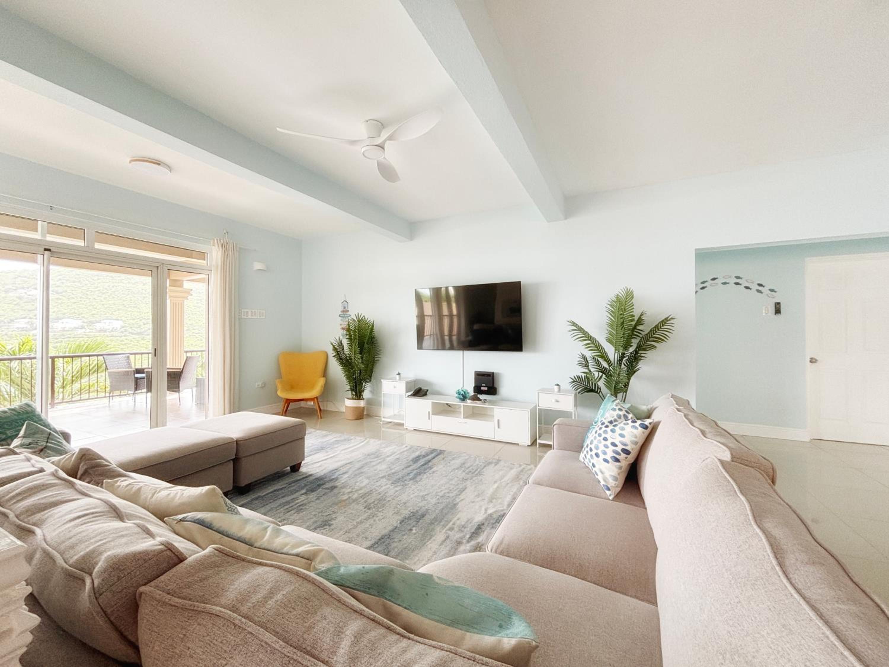 Villa photo 1
