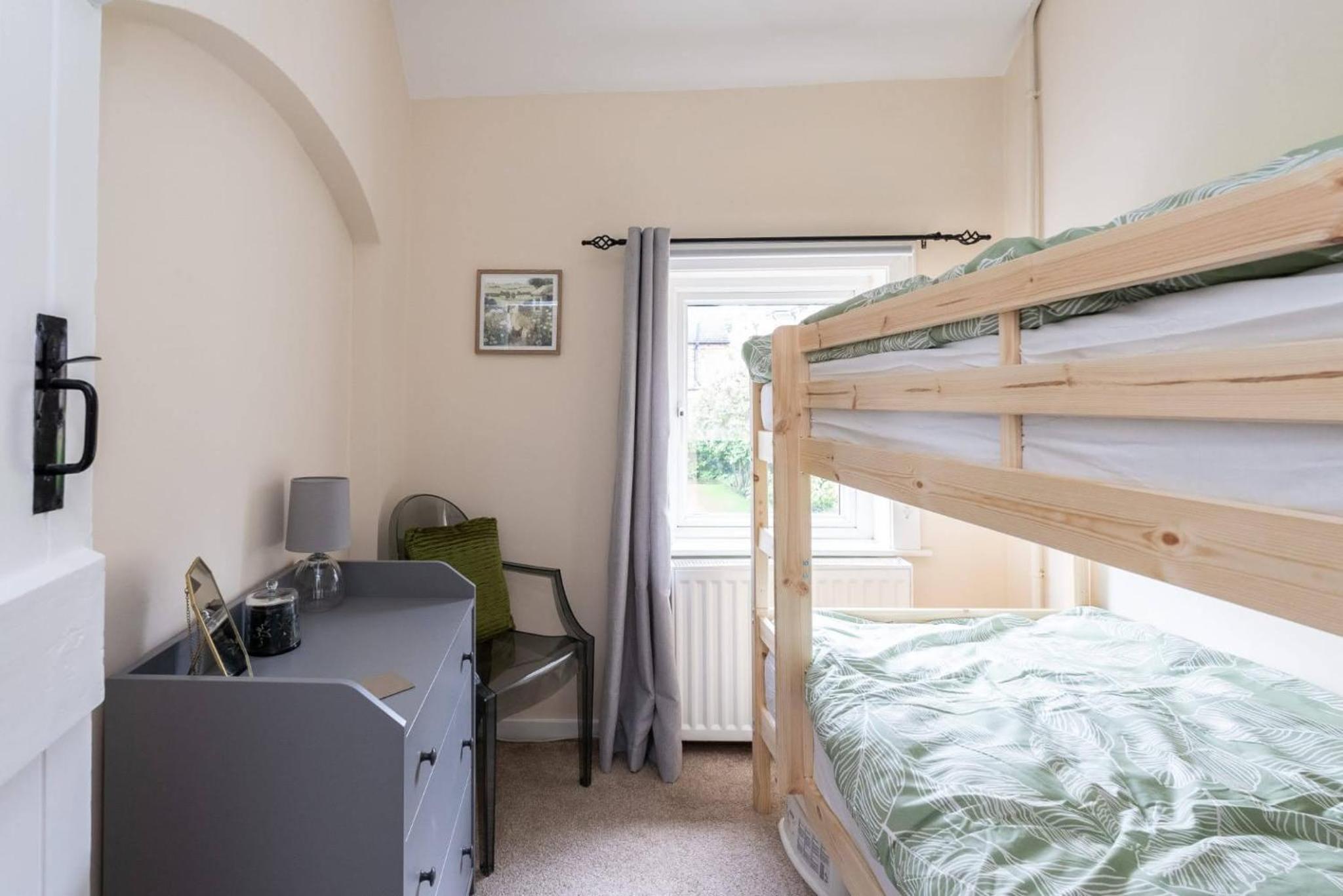 Three-Bedroom House photo 2
