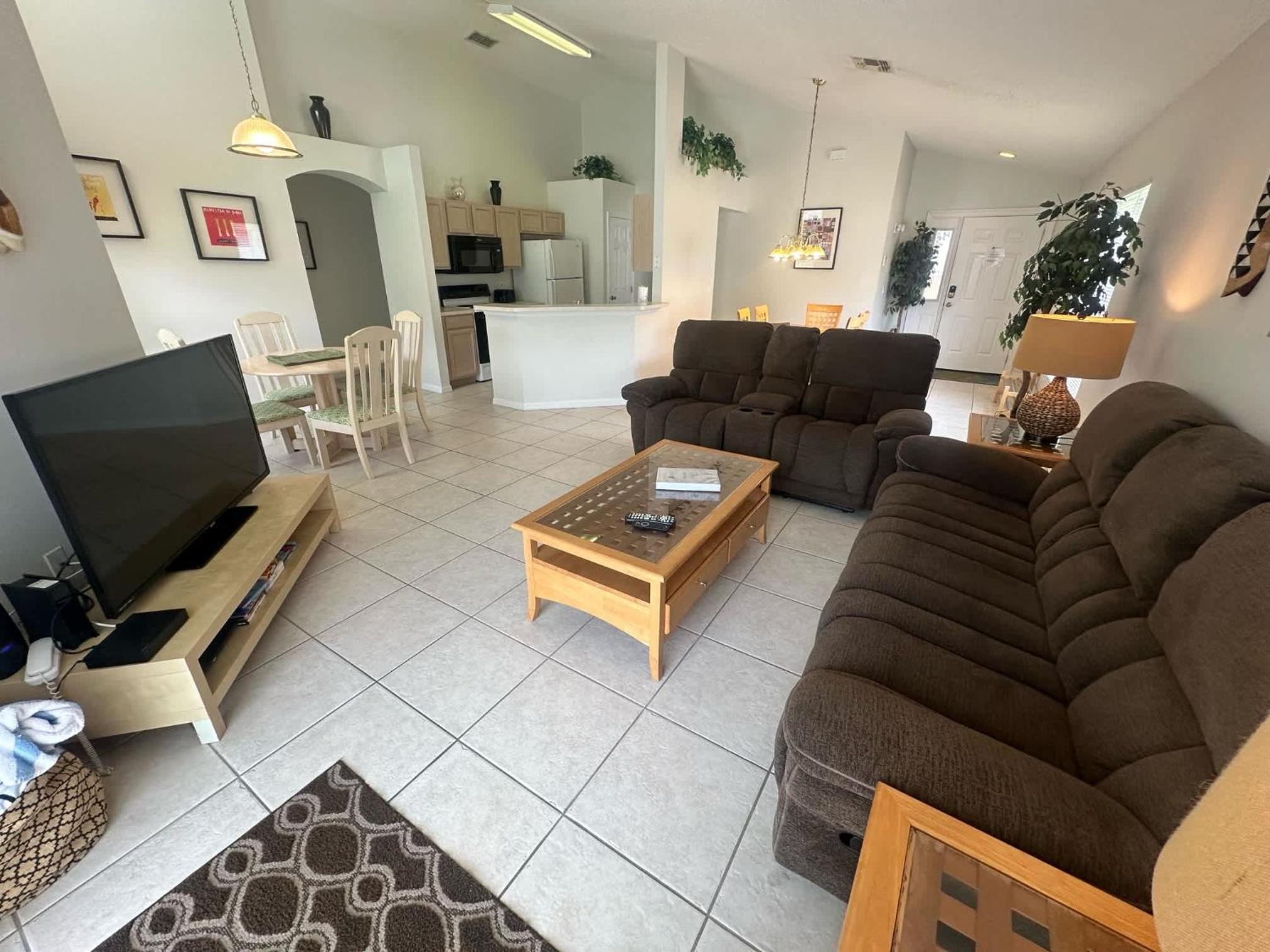 Villa photo 2