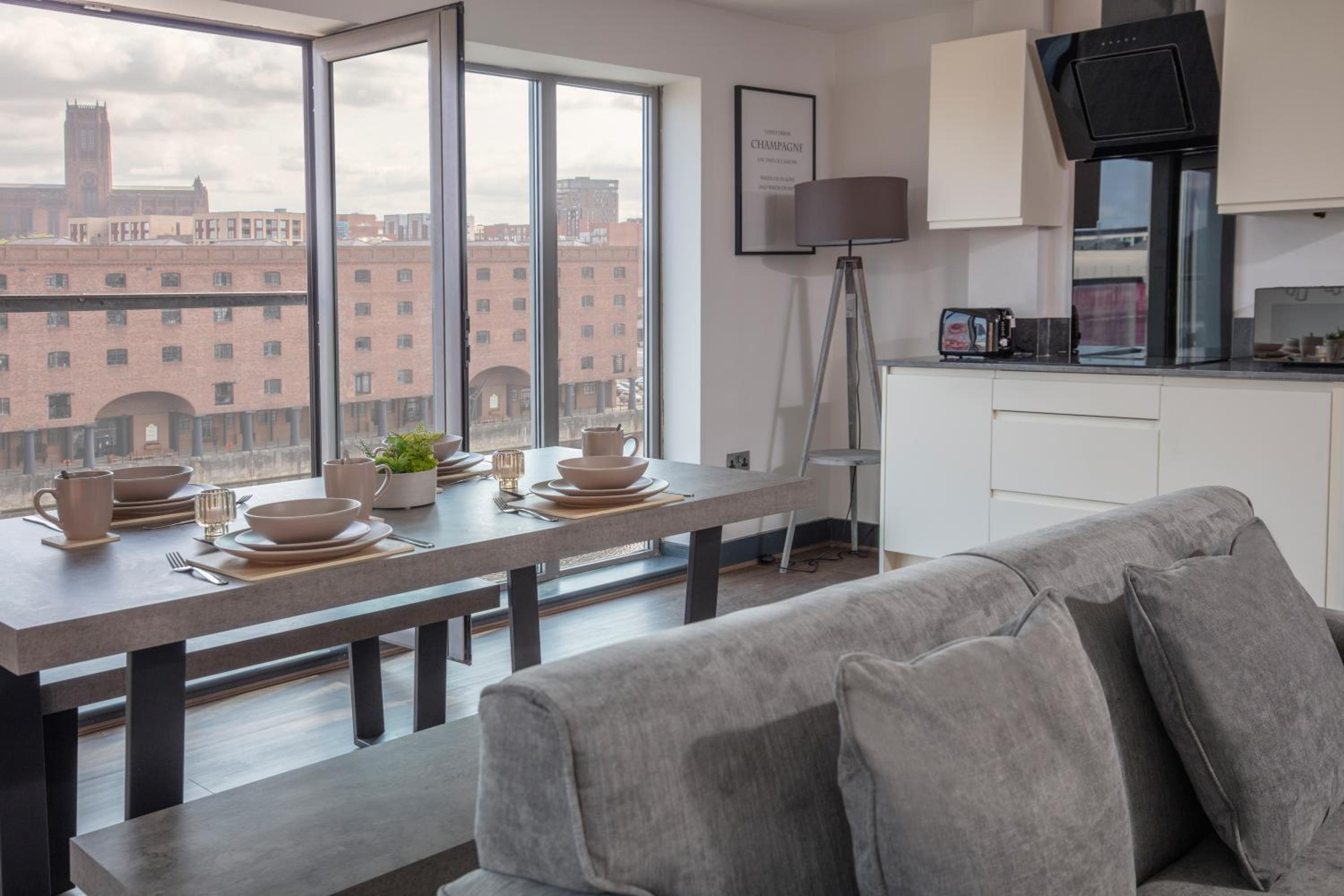 Two-Bedroom Apartment with One Double Bed, Two Single Beds and One Sofa Bed - Walk-In Shower/Non Smoking - Photo 12
