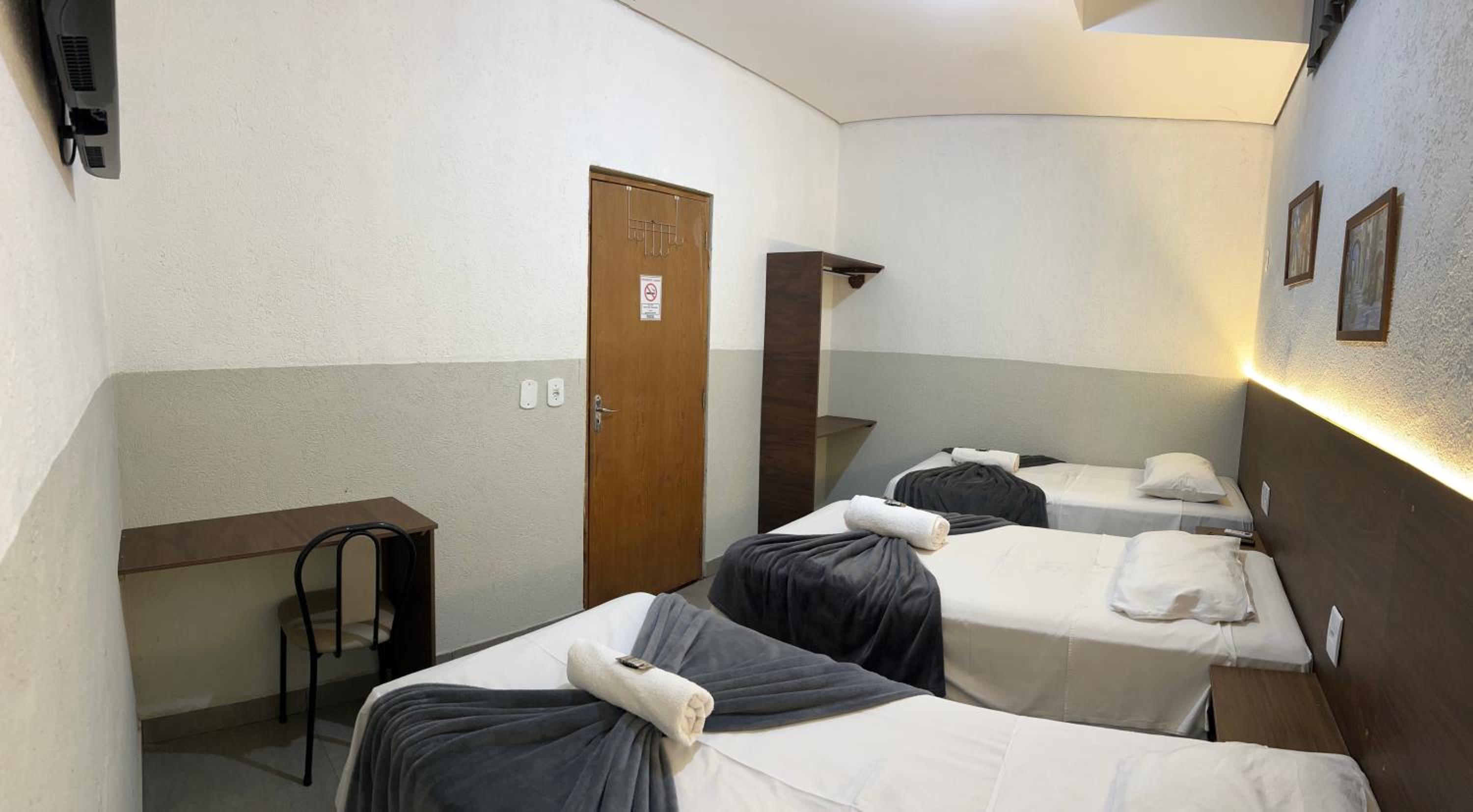 Basic Triple Room photo 3