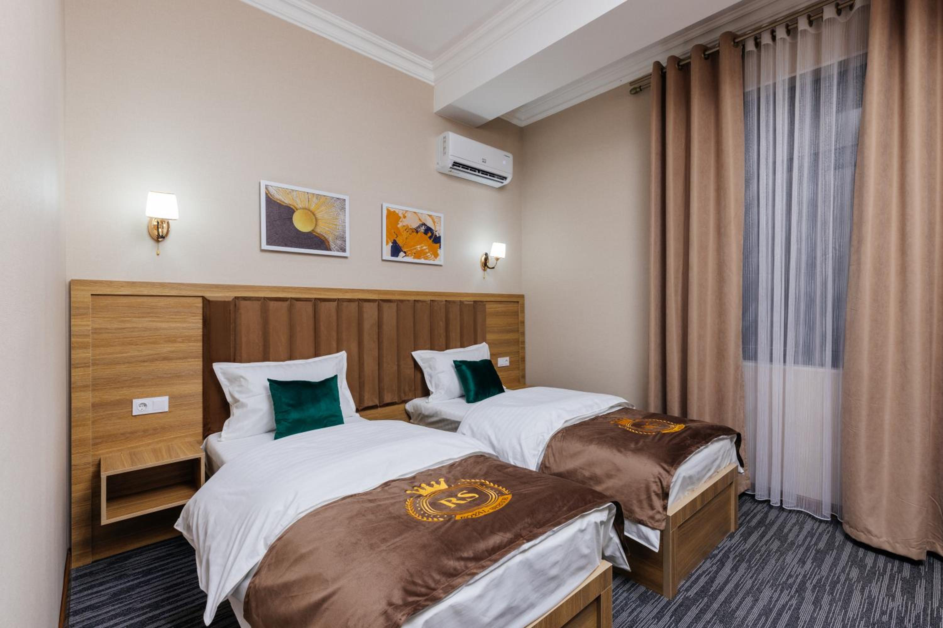 Deluxe Single Room