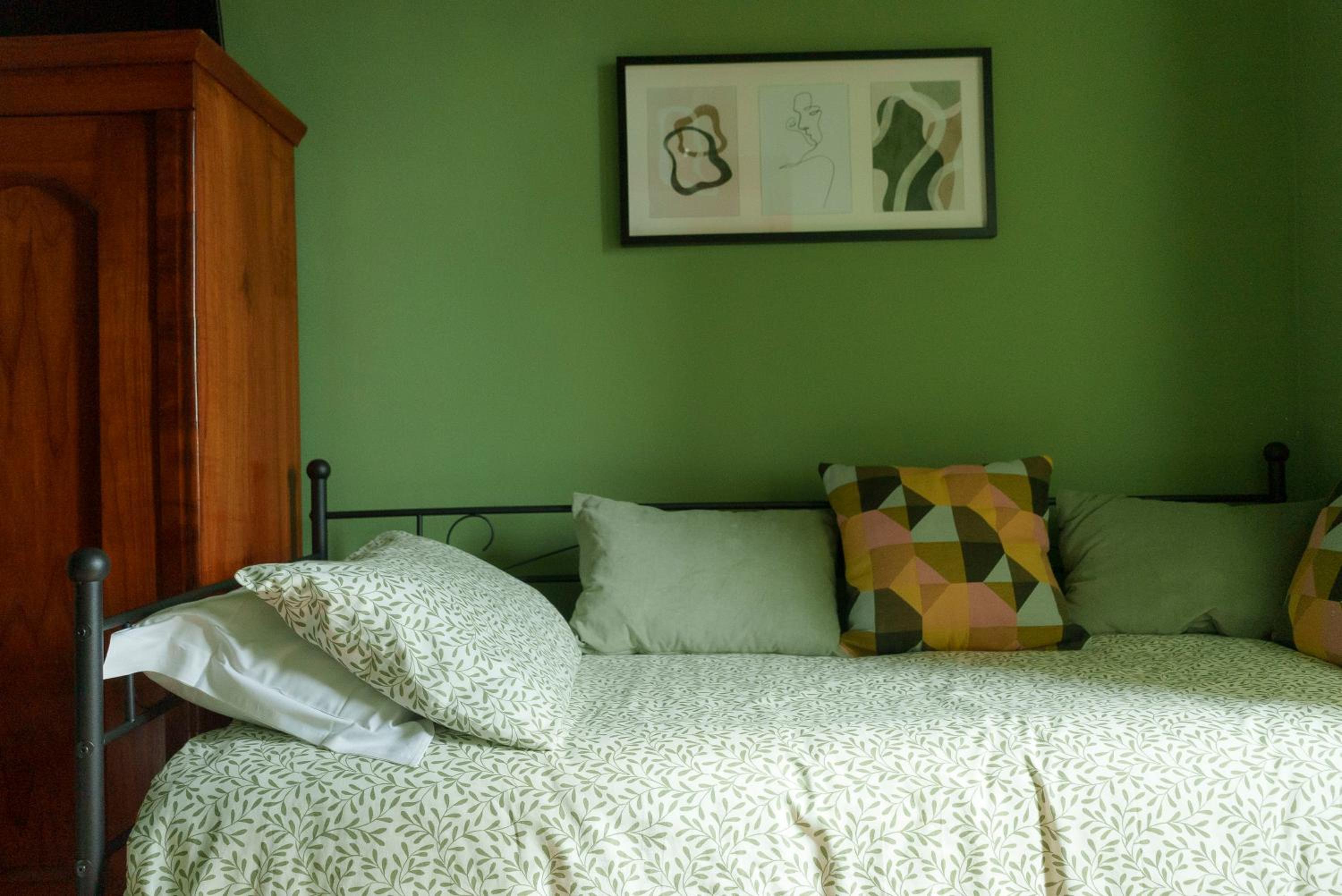 Triple Room with Private Bathroom - Photo 1
