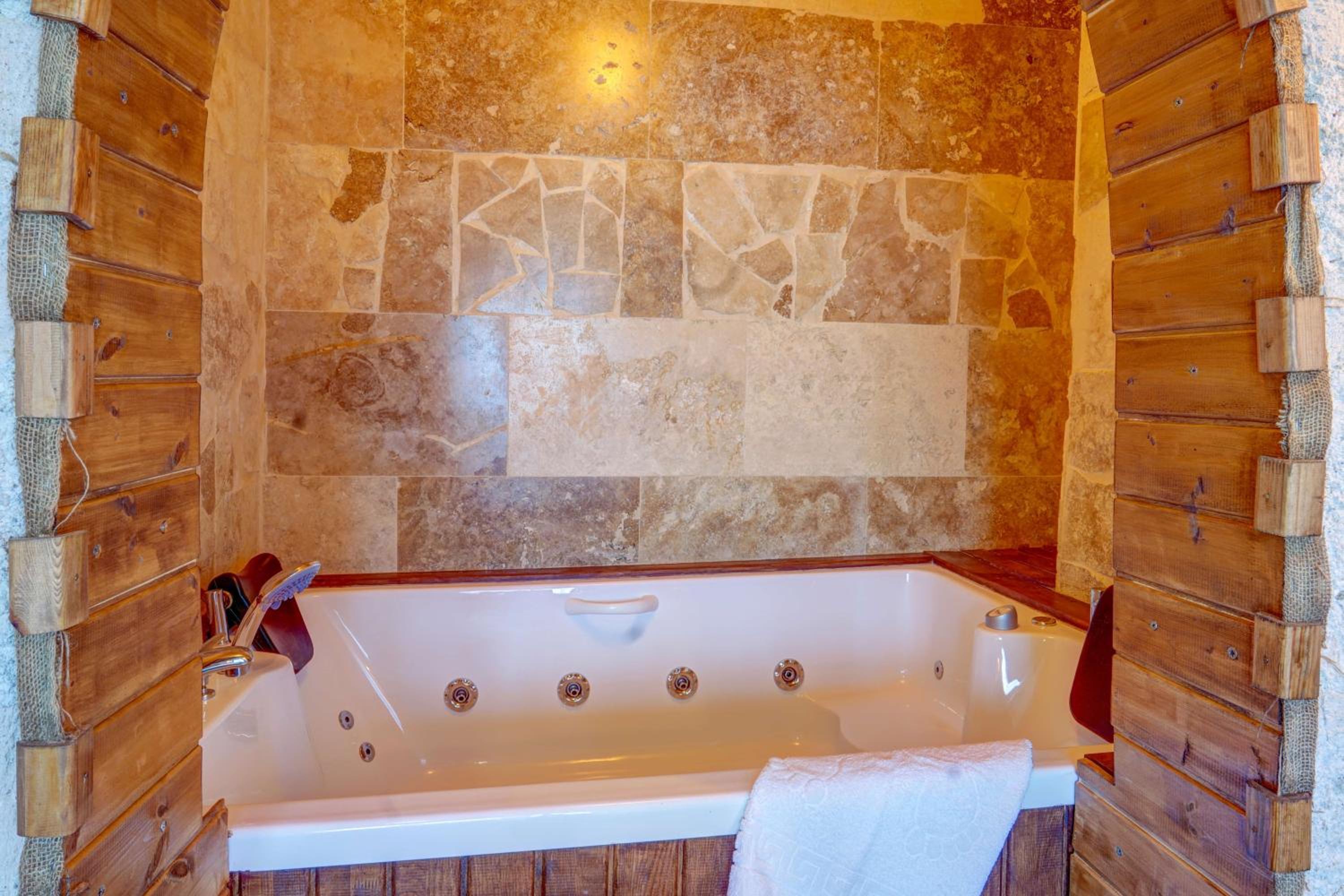 Deluxe Room - Photo 3