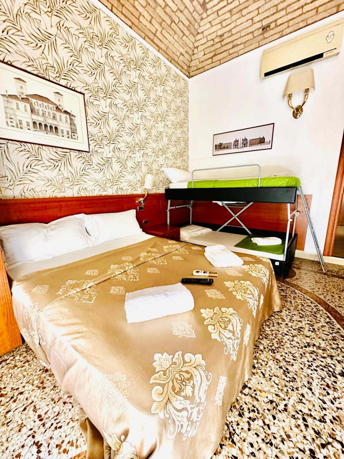 Quadruple Room with Shared Bathroom