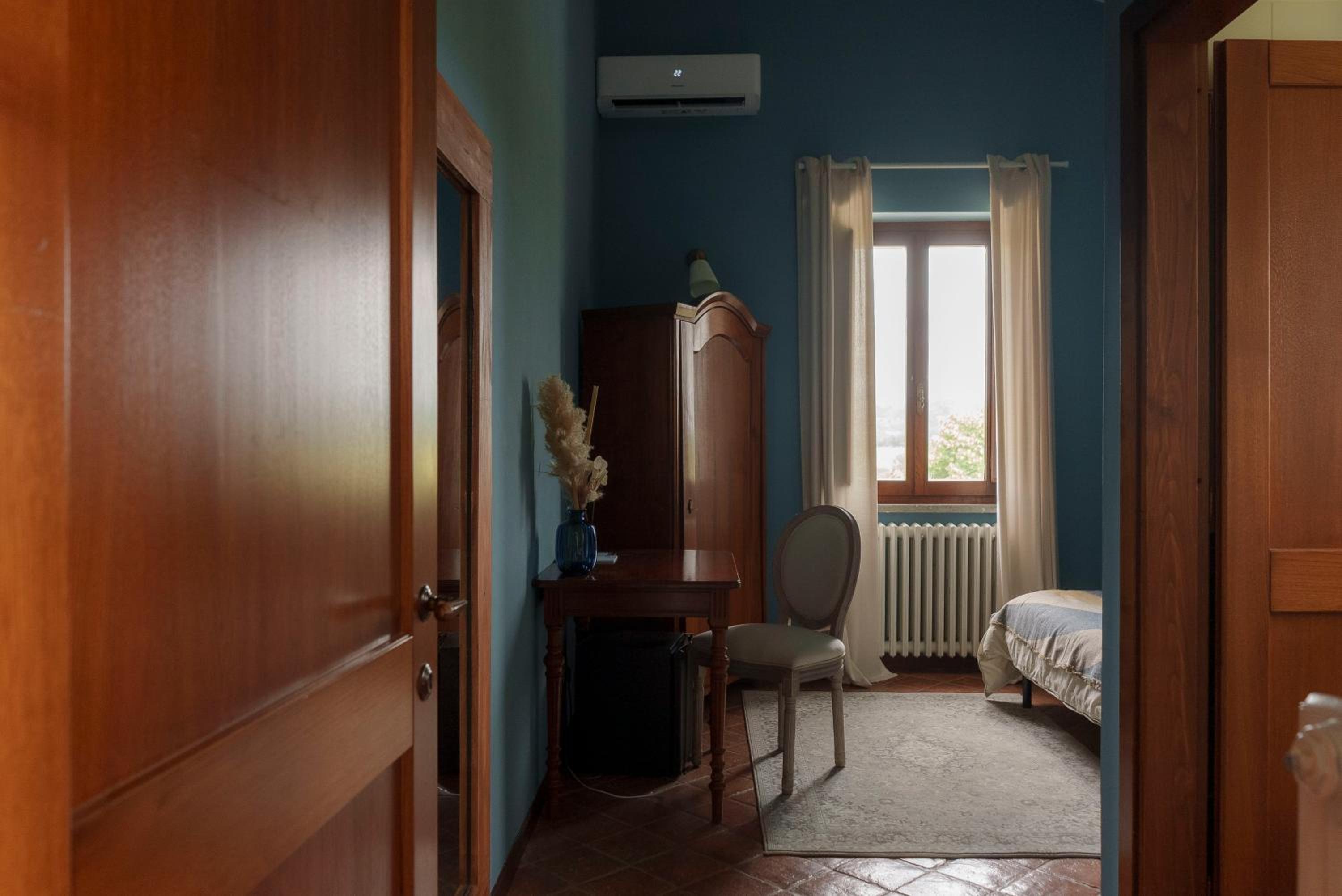 Double Room with Private Bathroom - Photo 1