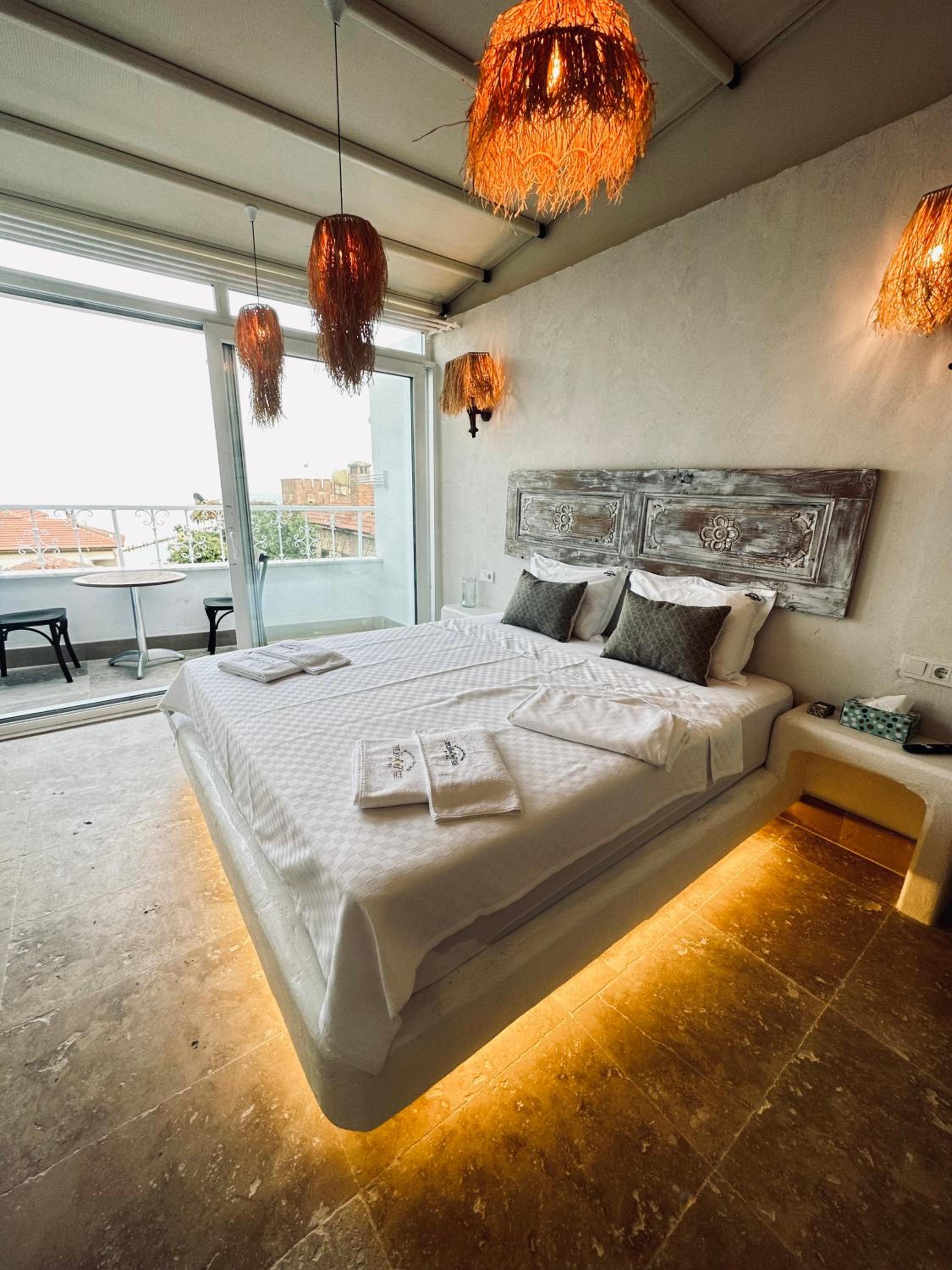 Queen Suite With Sea View
