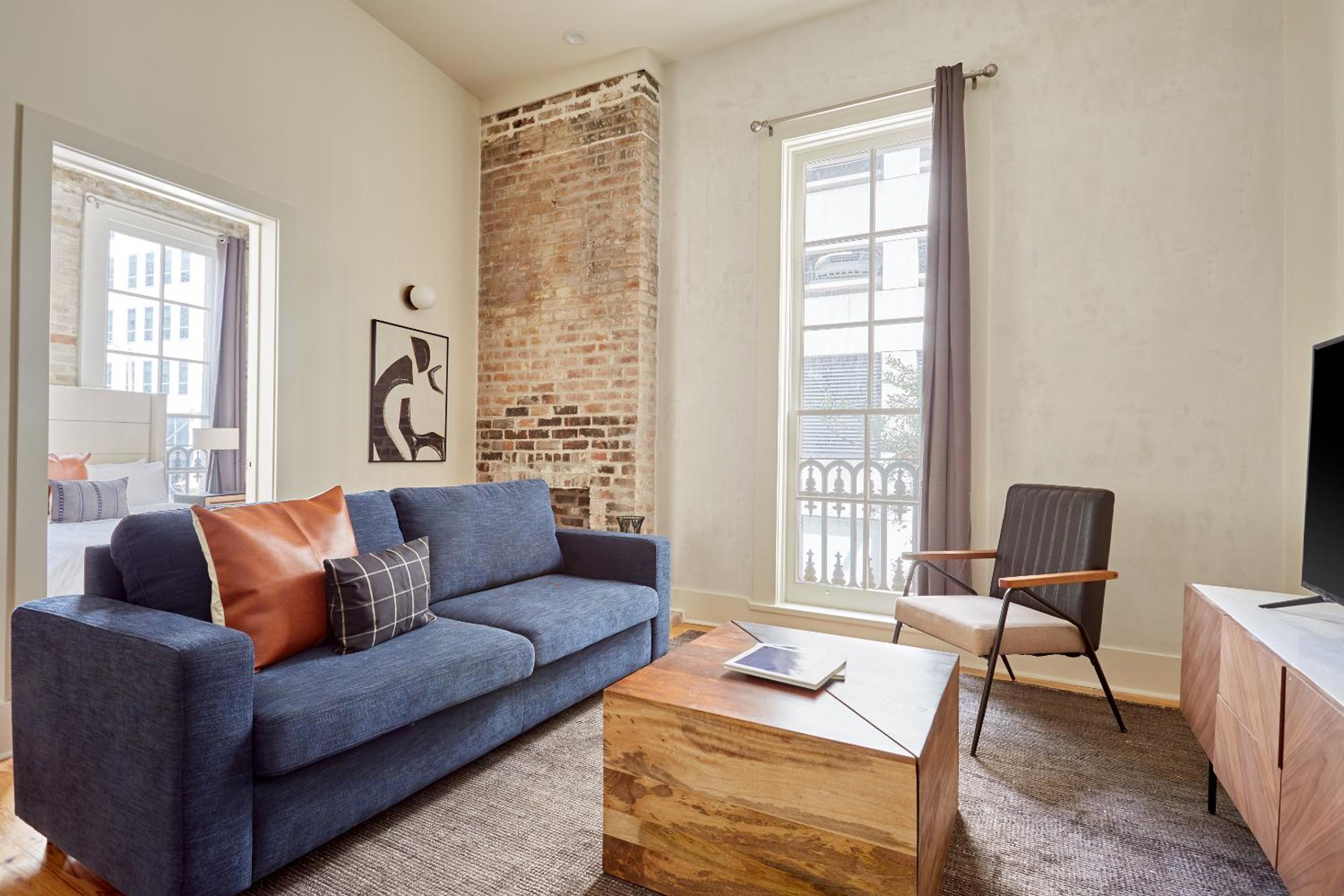Three-Bedroom Apartment - Photo 1
