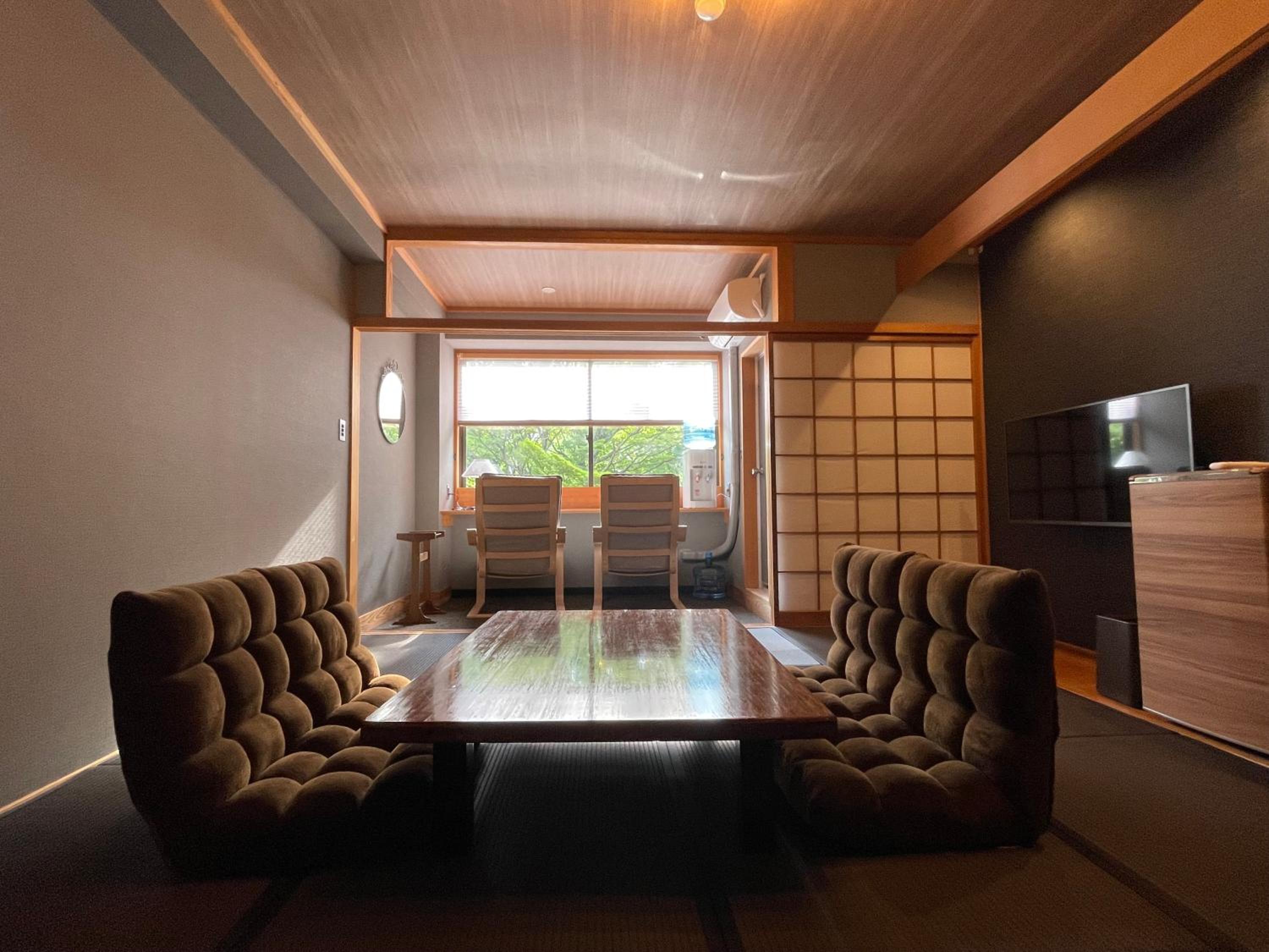 Quadruple Room with Lake View