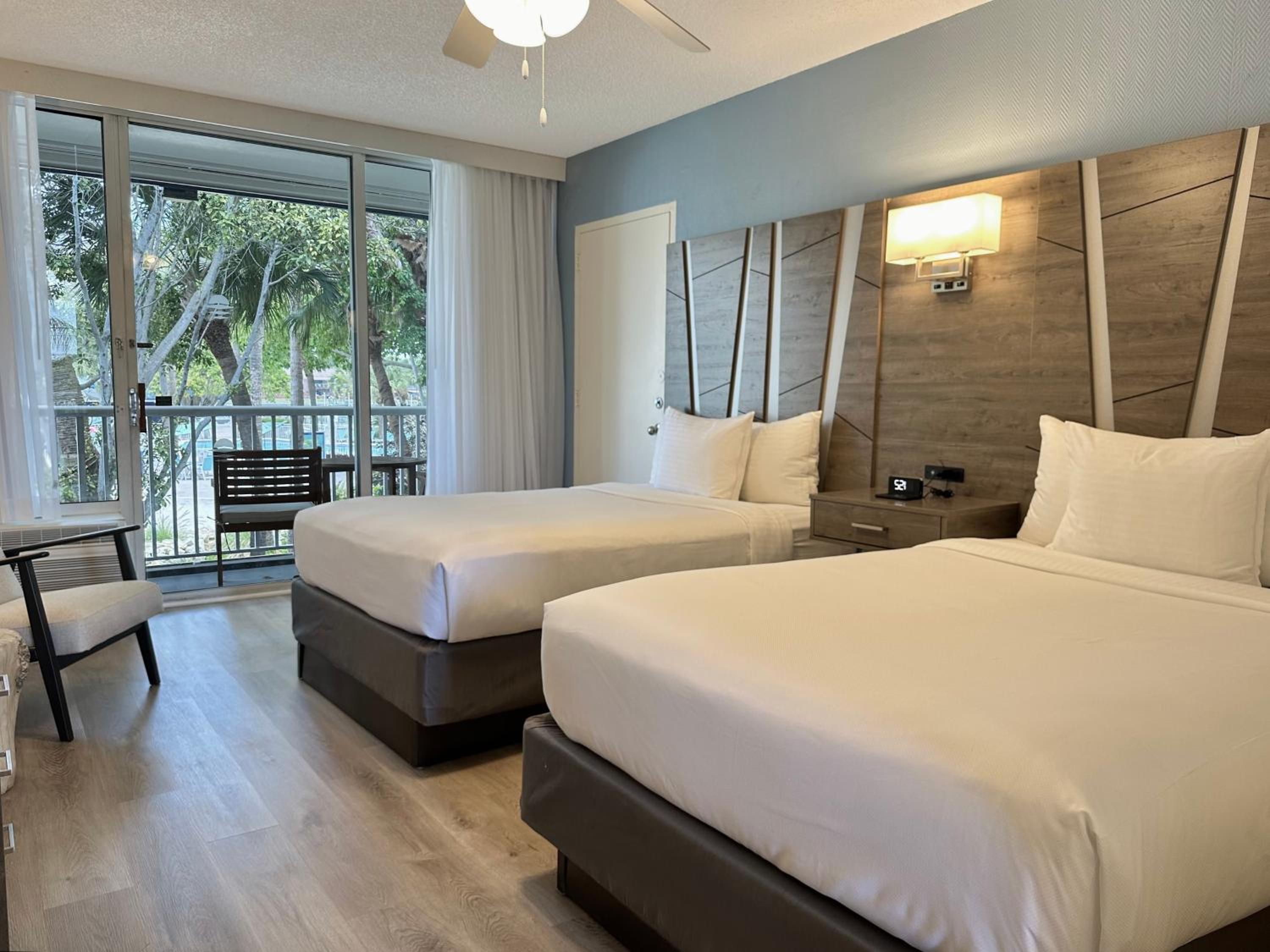 Deluxe Suite - Photo 7