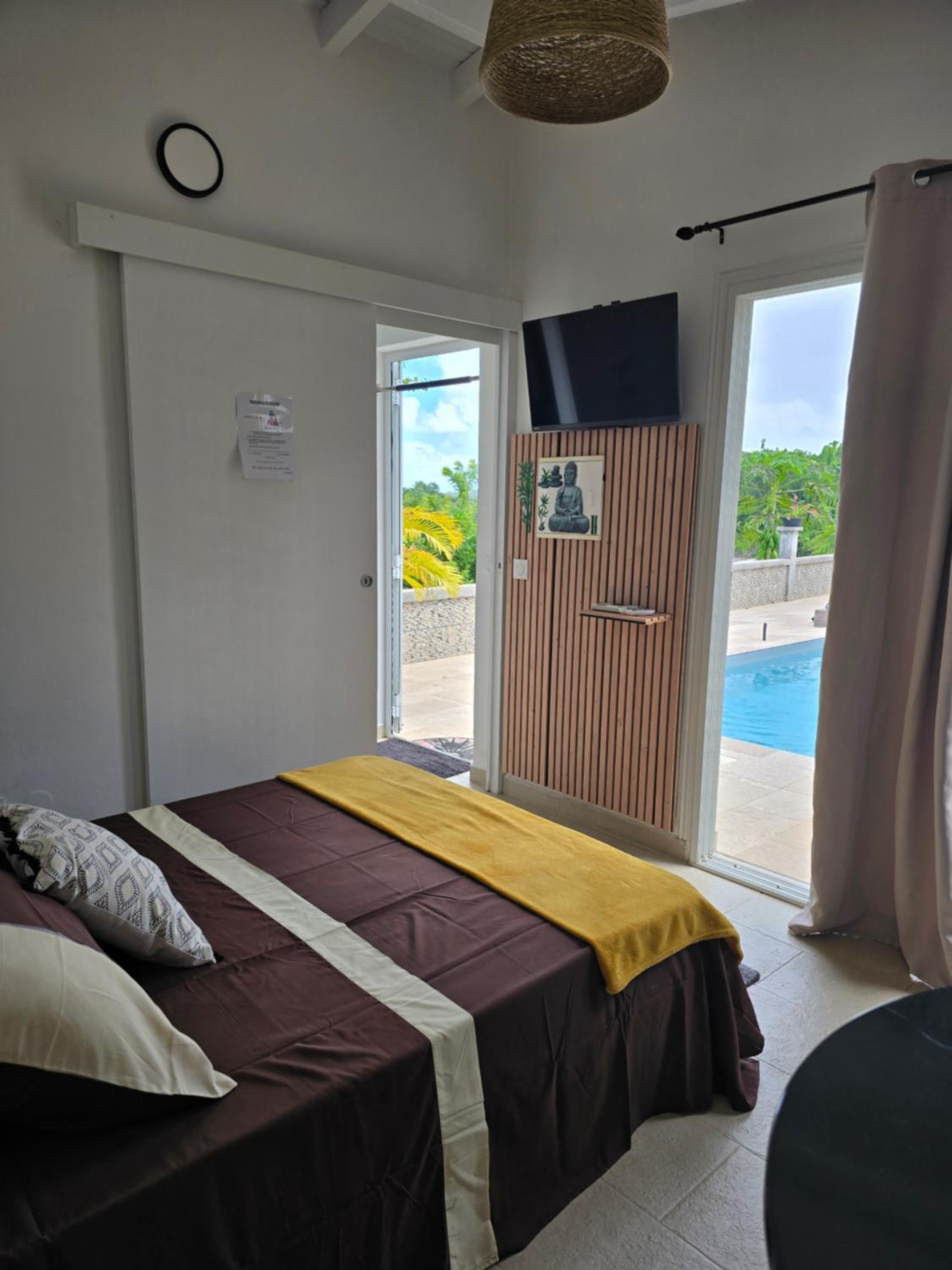 One-Bedroom House photo 2