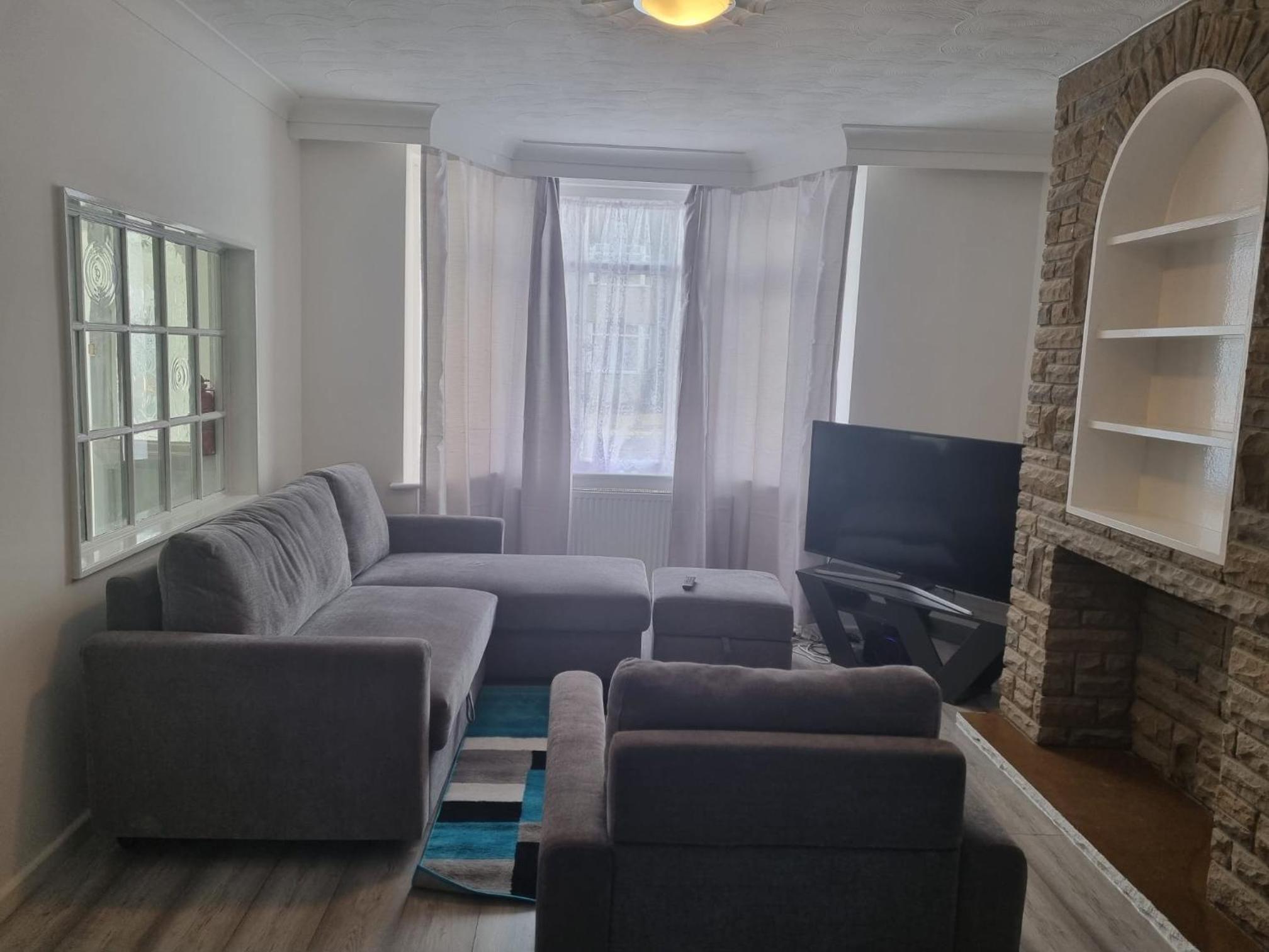 Three-Bedroom House photo 1