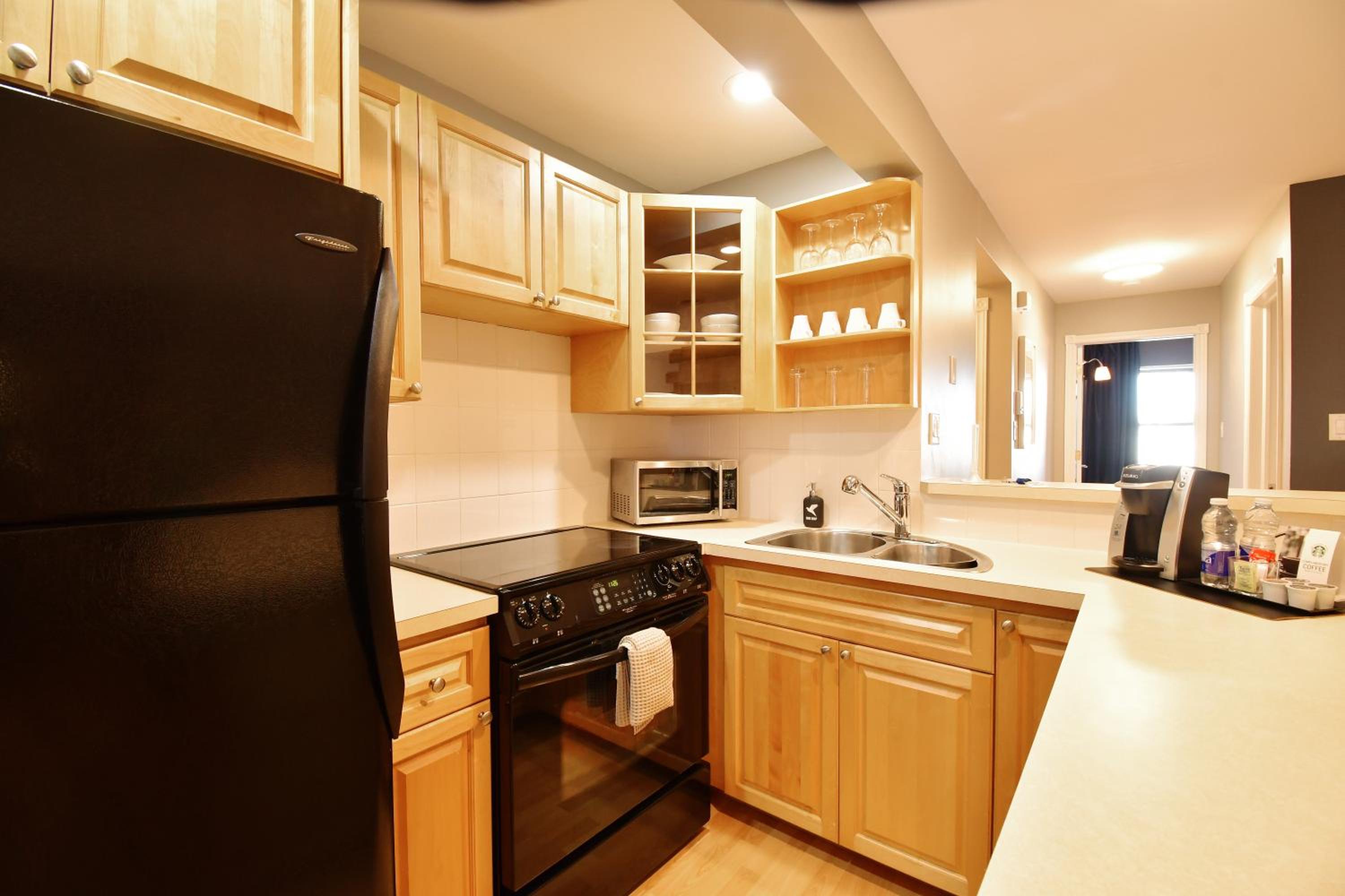 Two-Bedroom Suite - Lester