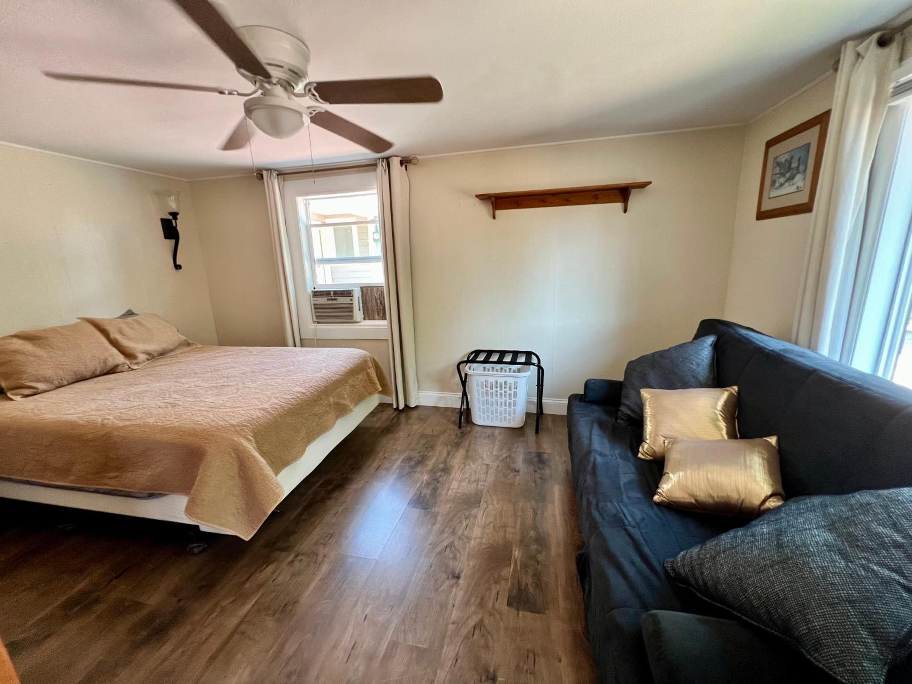 Two-Bedroom Cottage photo 3
