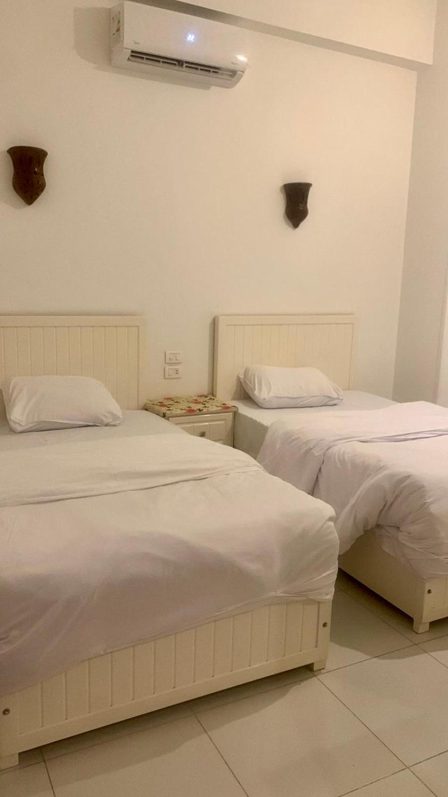 Twin Room with Garden View - Photo 3