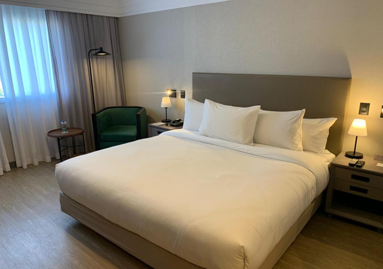Executive Double Room - Photo 11