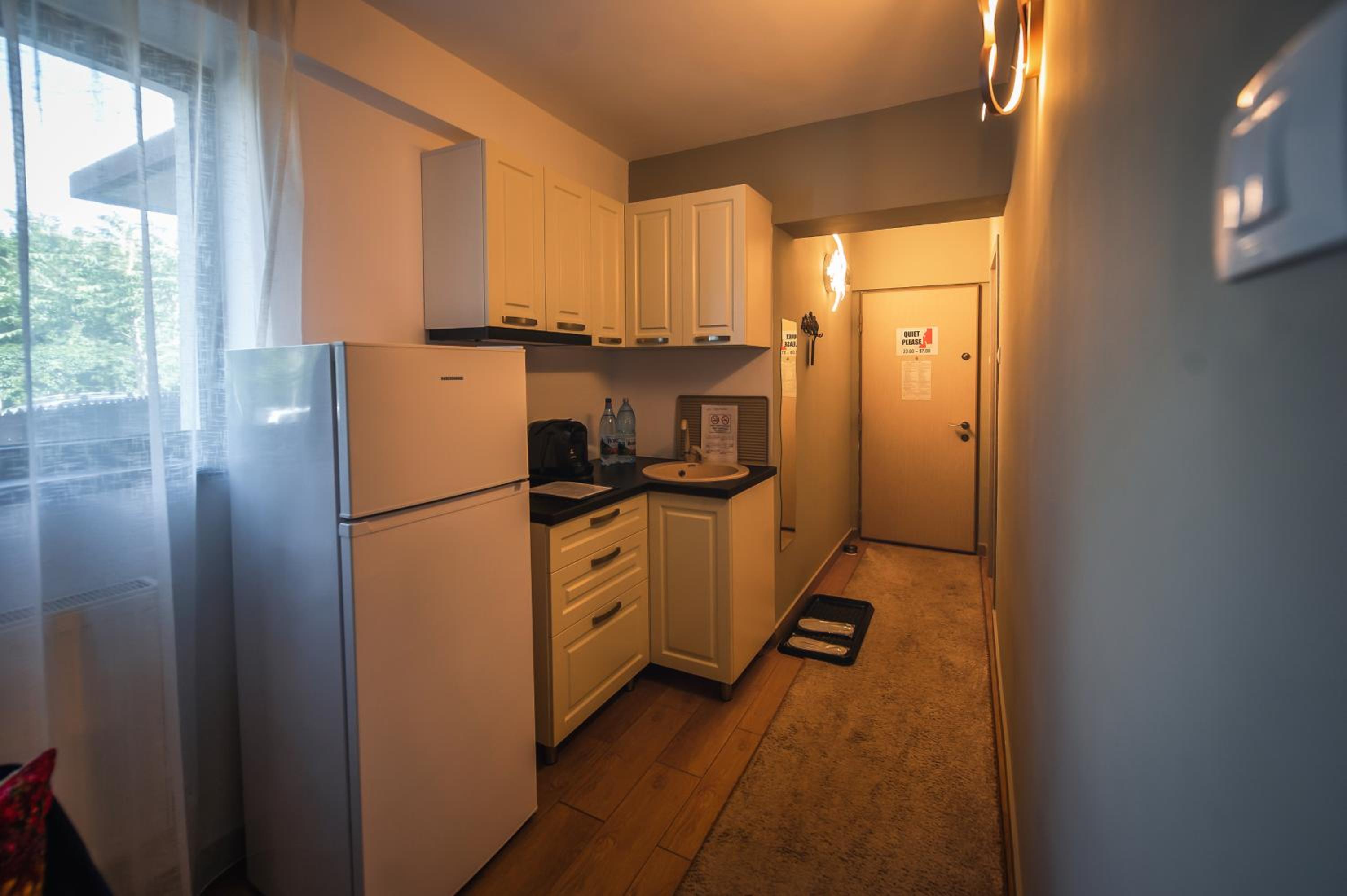 Double Room - Photo 3