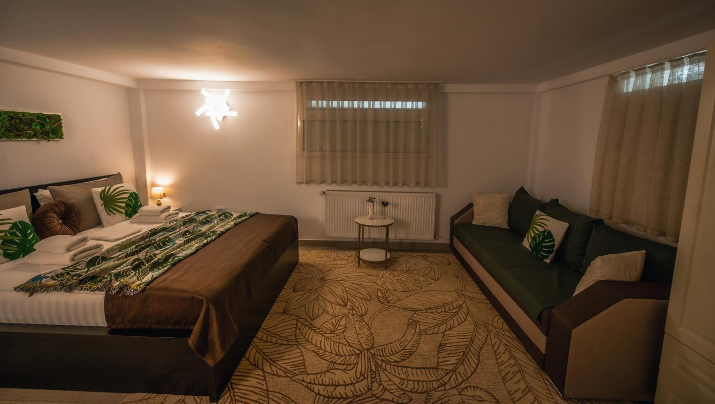 One-Bedroom Apartment at Demibasement - Photo 7