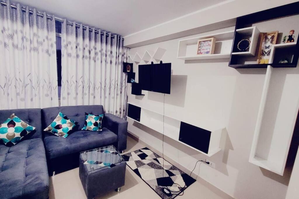 One-Bedroom Apartment photo 1
