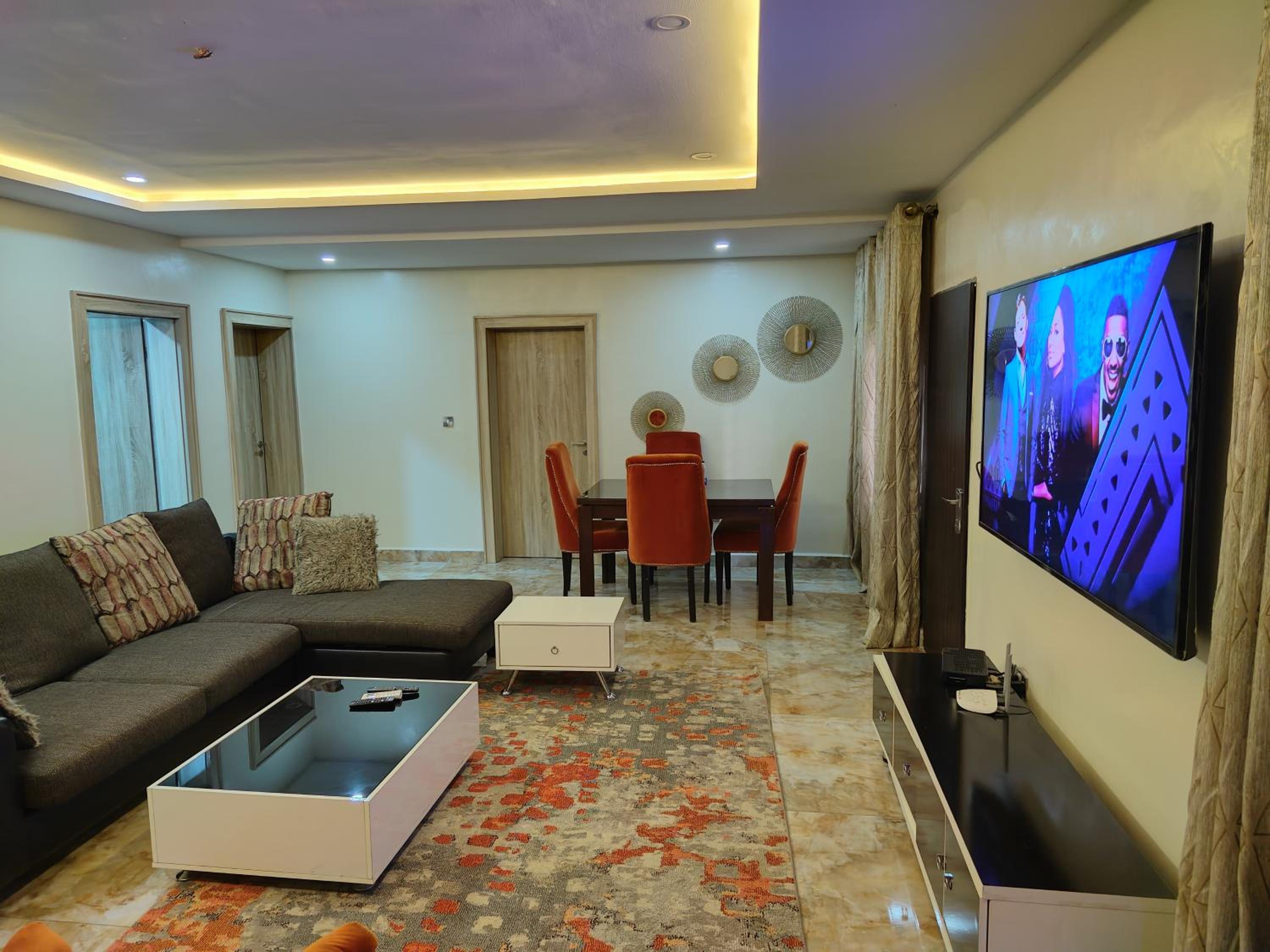 Deluxe Family Room photo 1