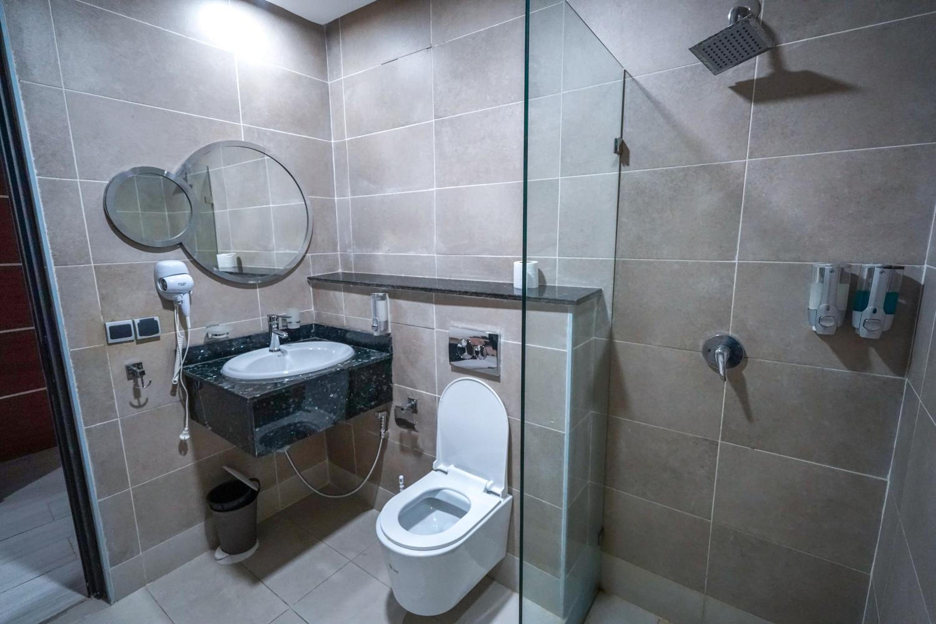 Deluxe Triple Room - Photo 5