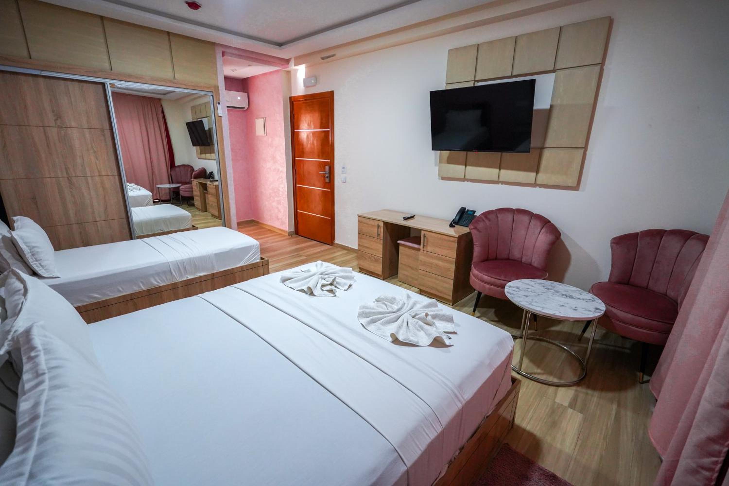 Triple Room with Balcony photo 2
