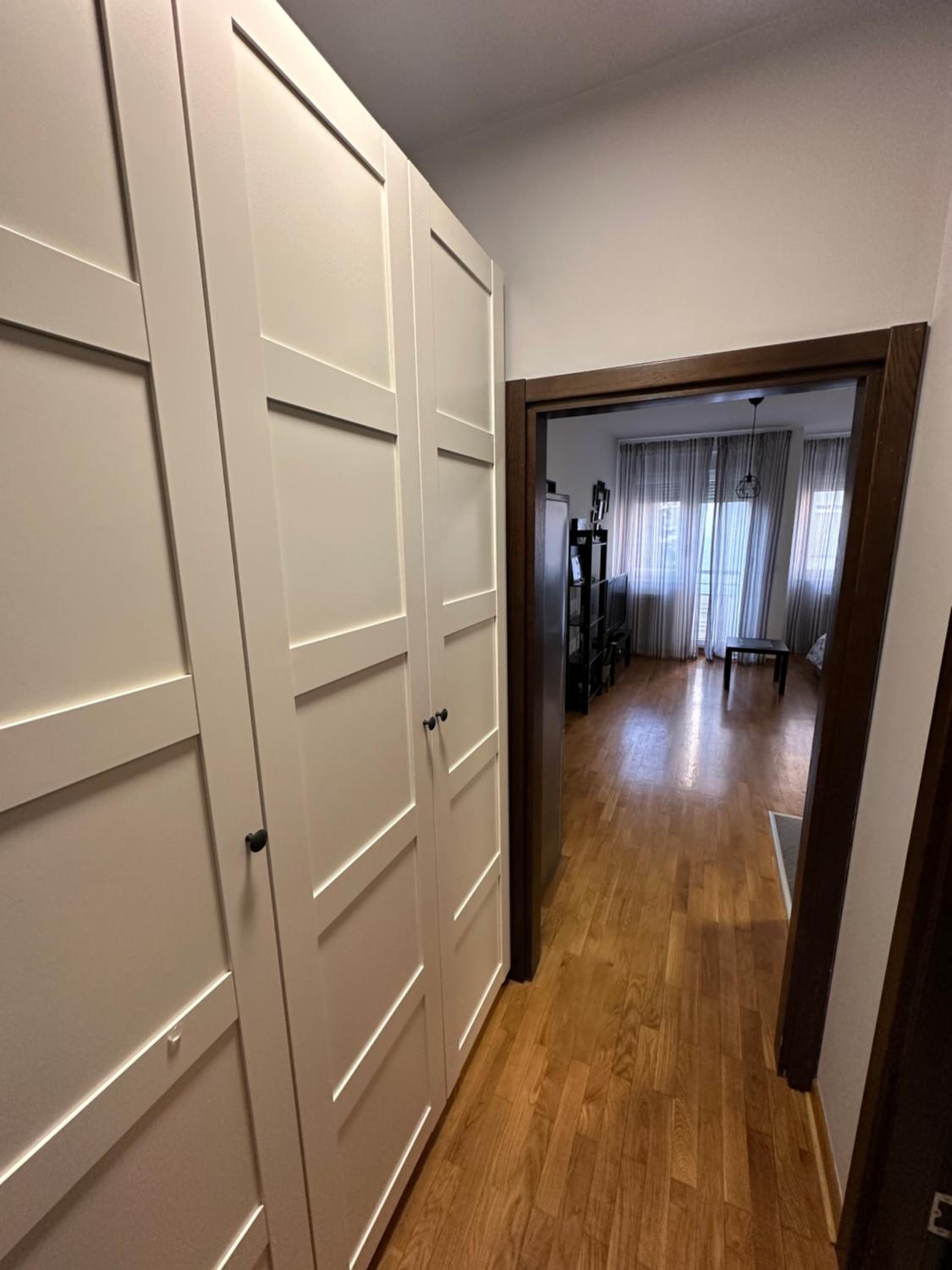 One-Bedroom Apartment photo 3