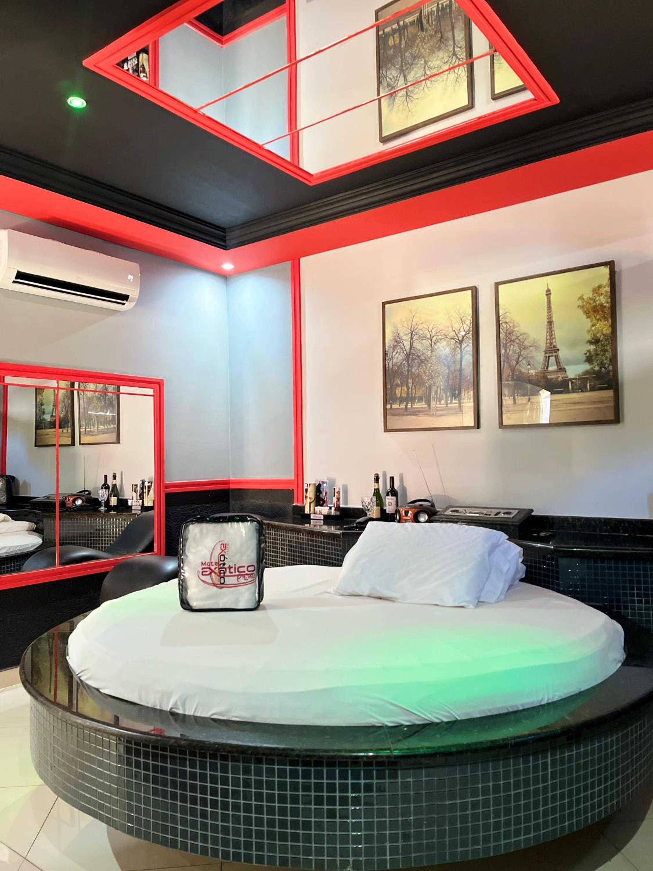 Executive Suite photo 2
