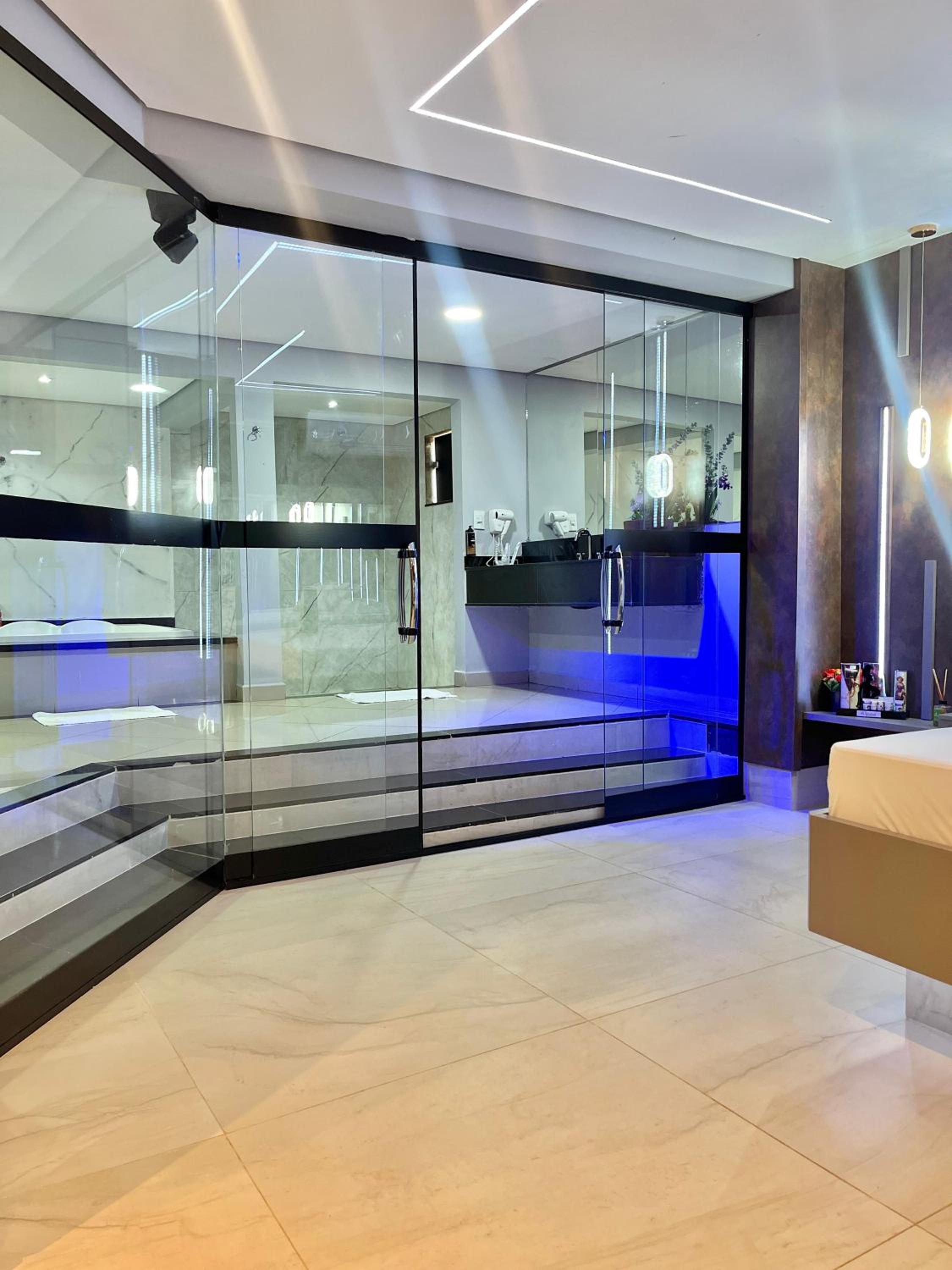 Suite with Private Pool photo 3