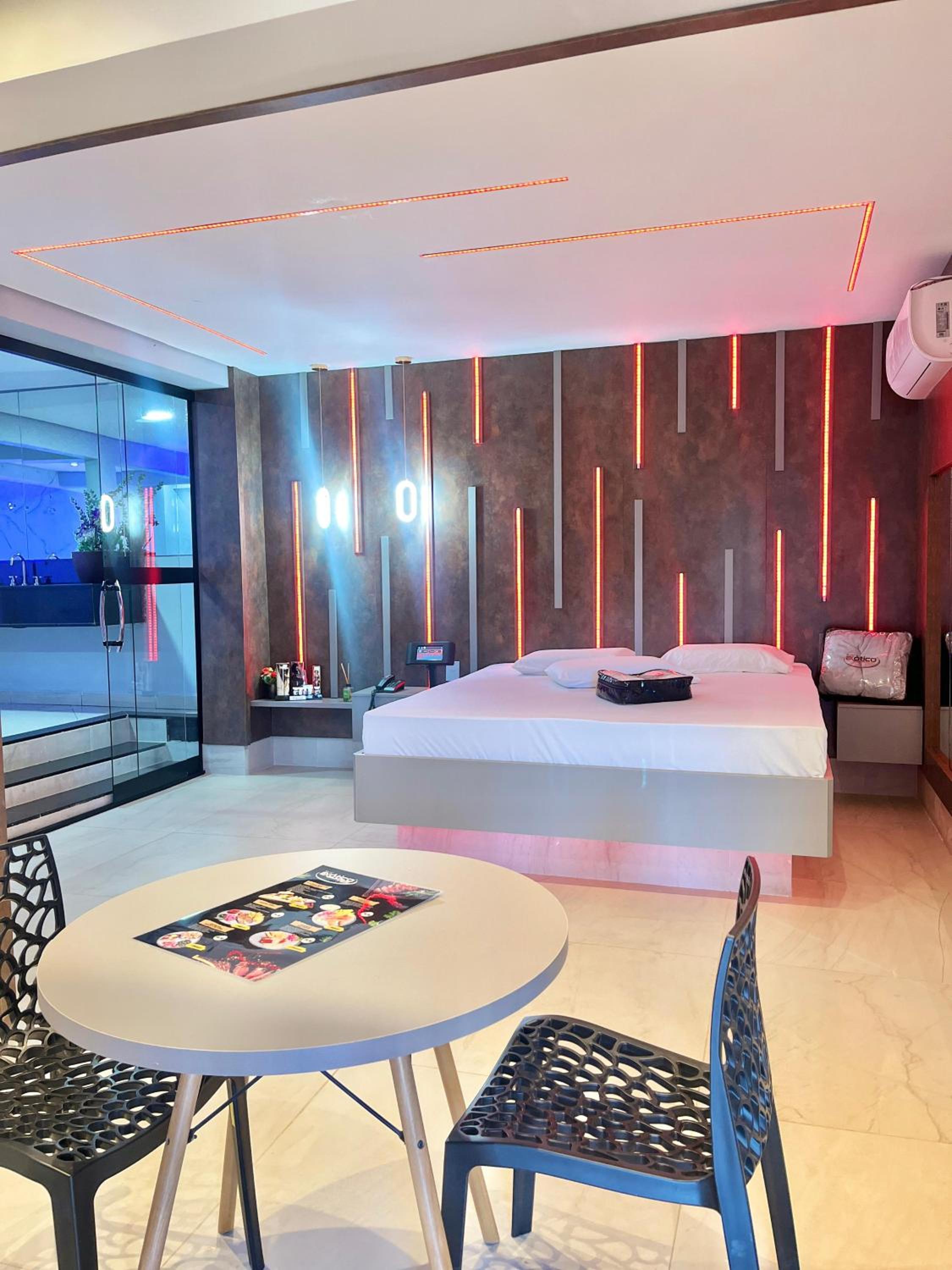 Suite with Private Pool